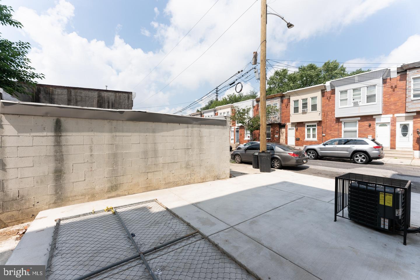 PORT RICHMOND - Residential Lease