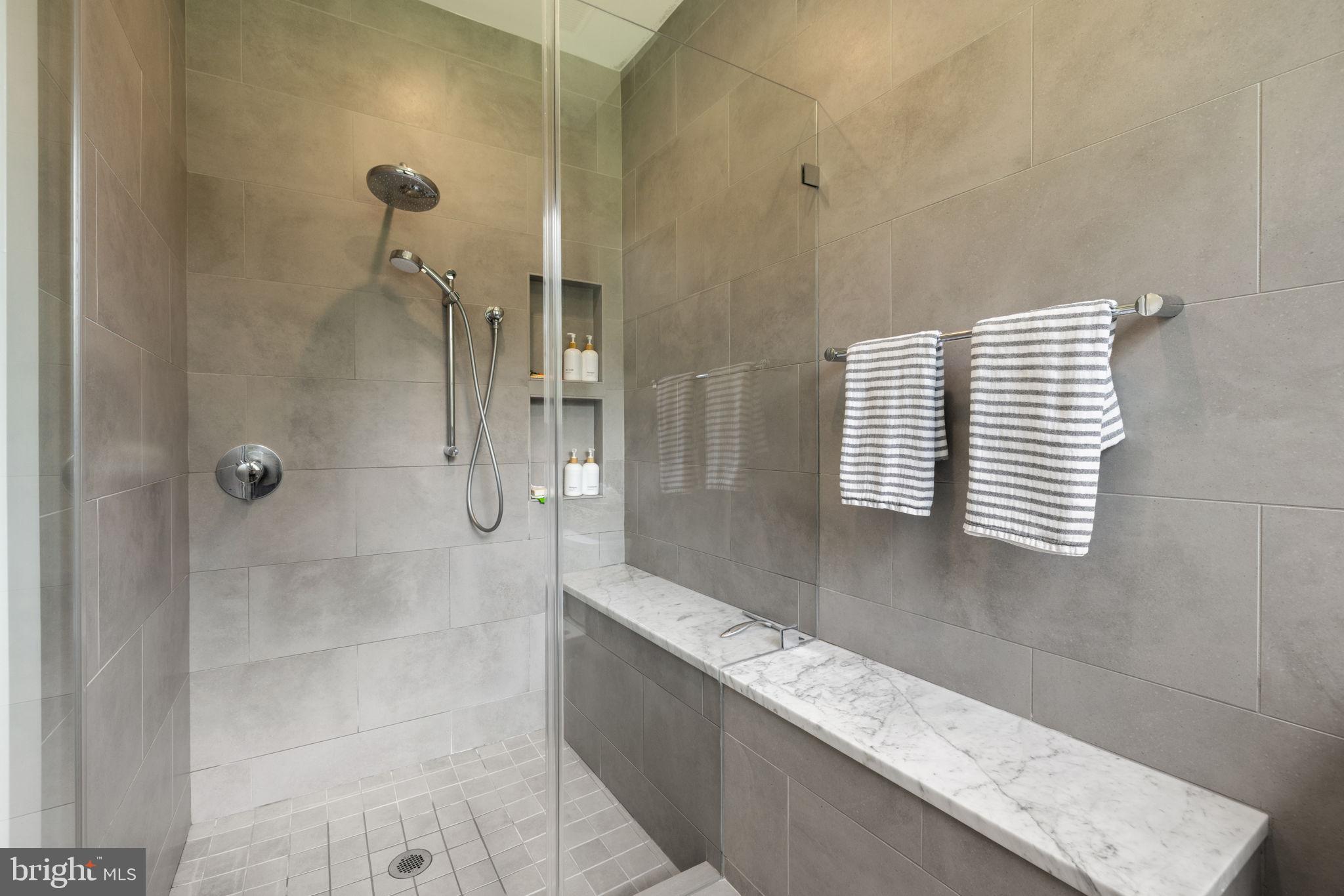 ASPEN HILL - Residential