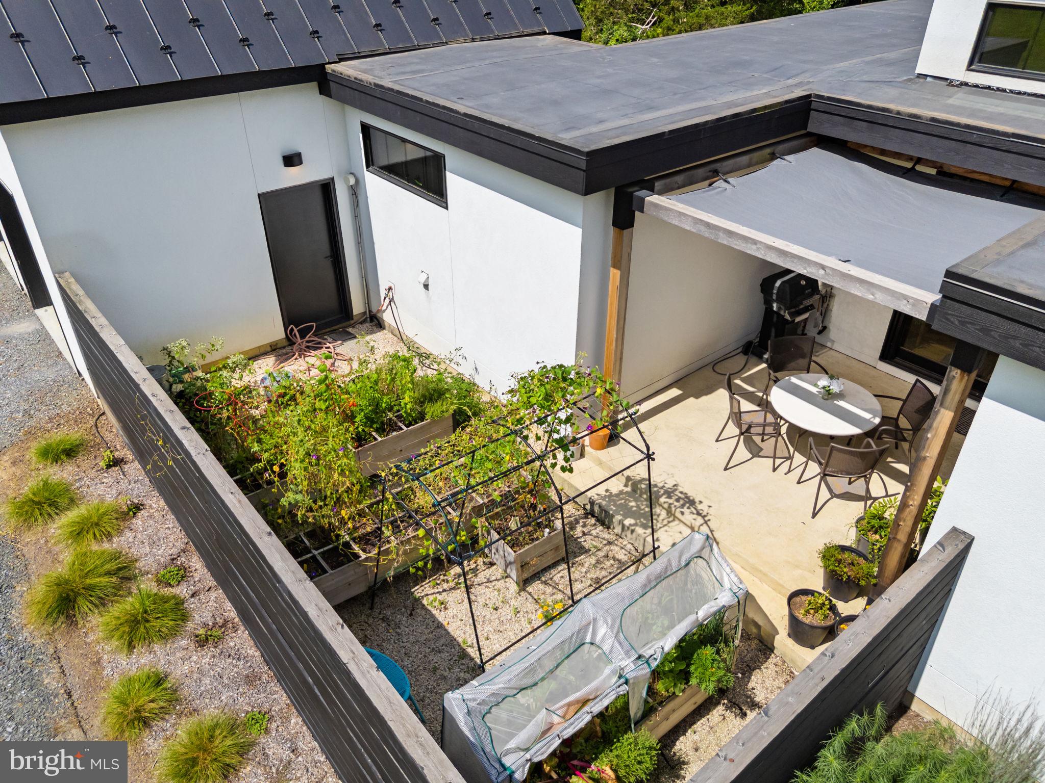 ASPEN HILL - Residential