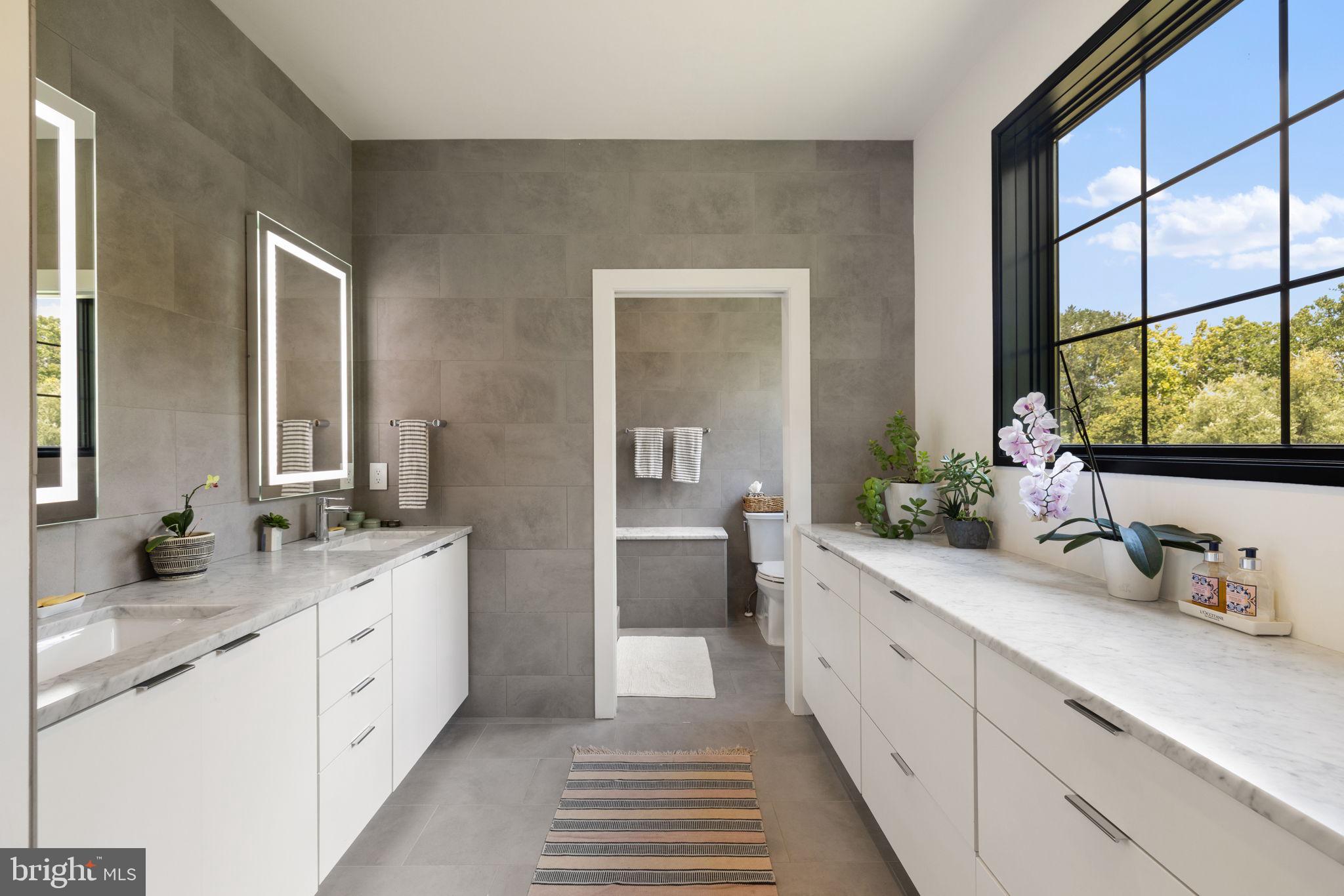 ASPEN HILL - Residential