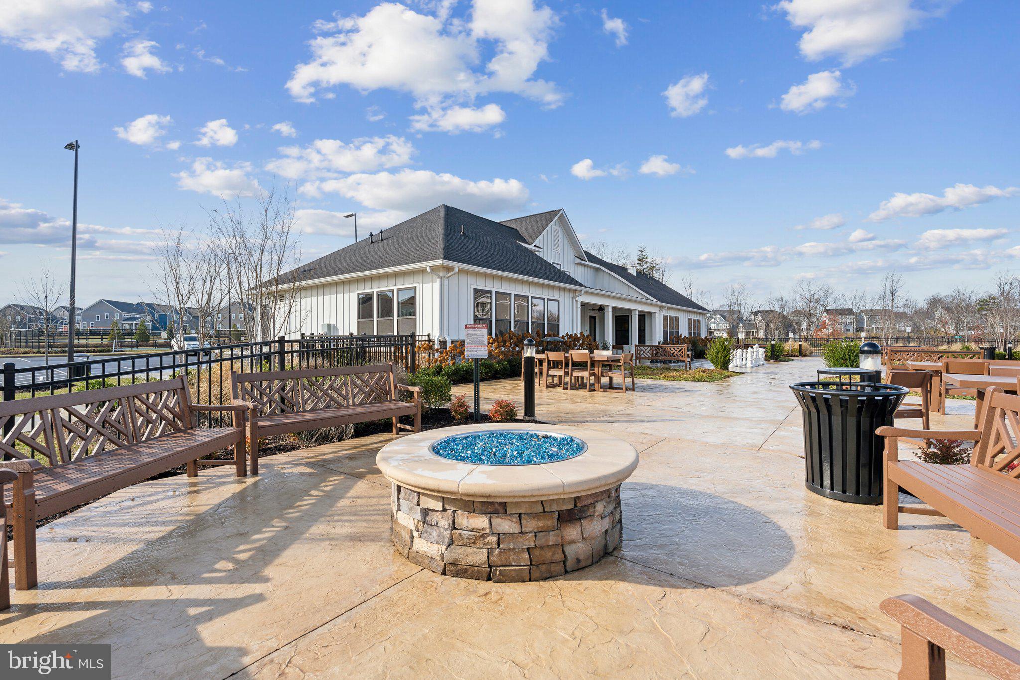 EMBREY MILL - Residential