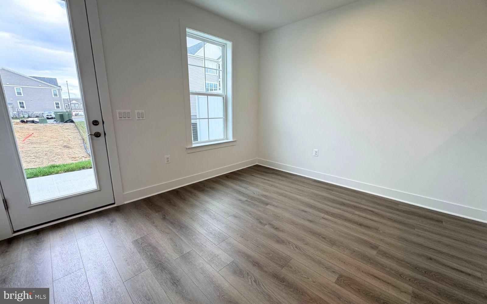 EMBREY MILL - Residential