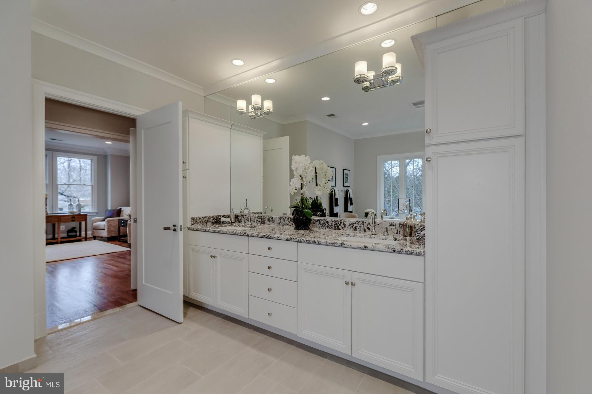 WEST LANGLEY - Residential