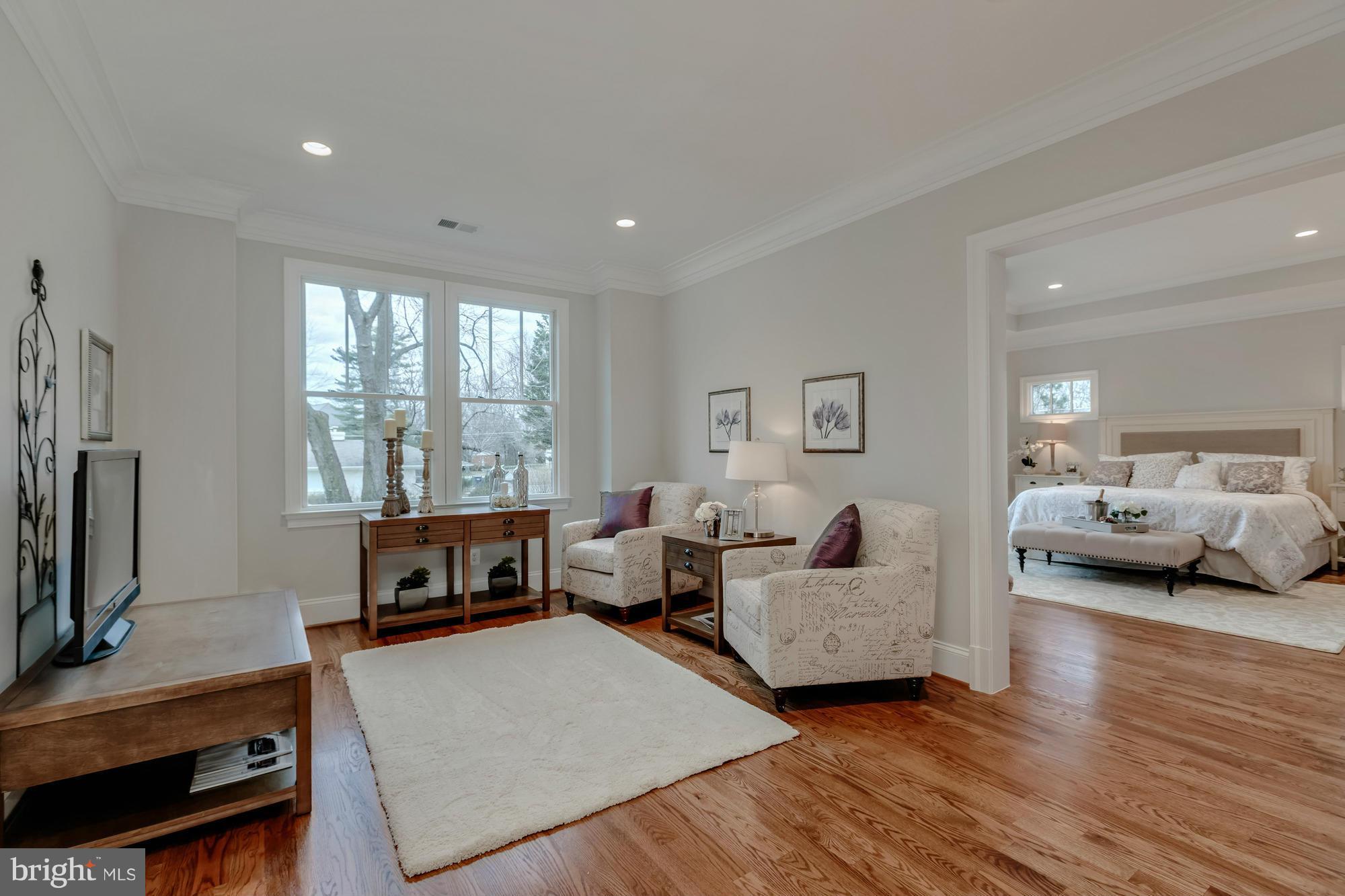 WEST LANGLEY - Residential