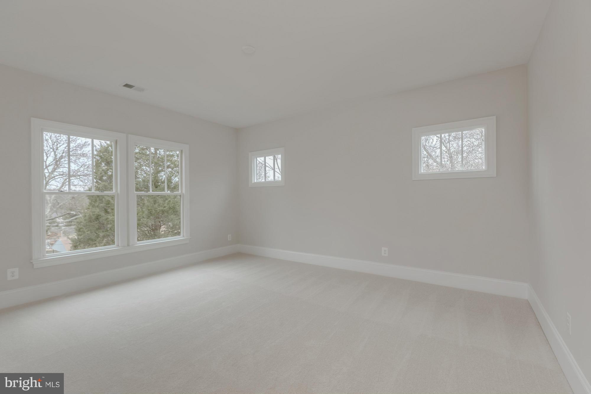 WEST LANGLEY - Residential