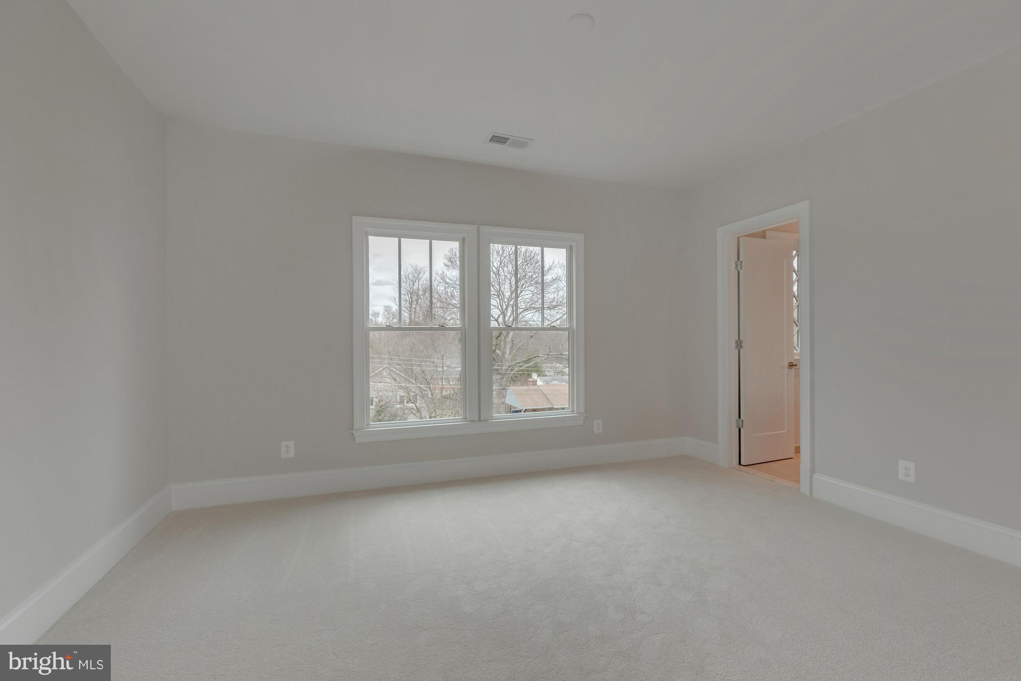 WEST LANGLEY - Residential