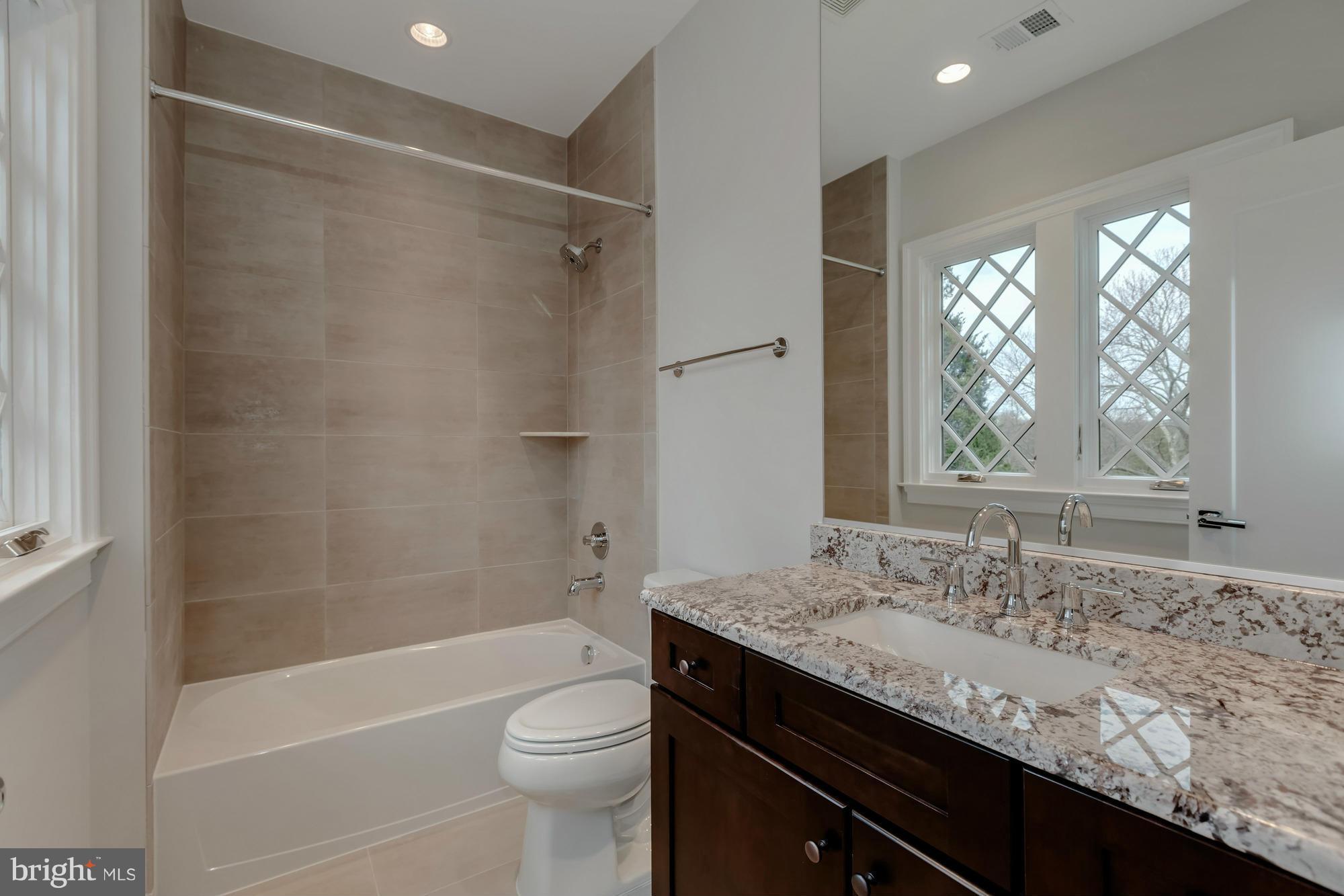 WEST LANGLEY - Residential