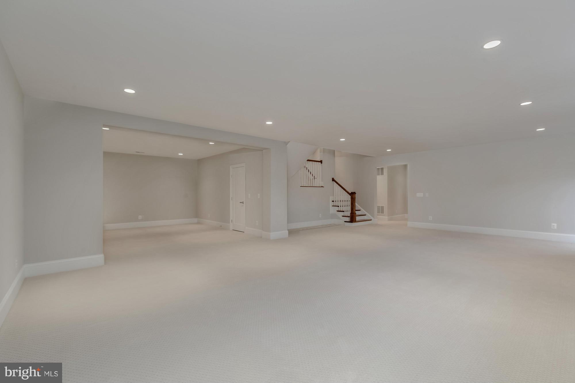 WEST LANGLEY - Residential