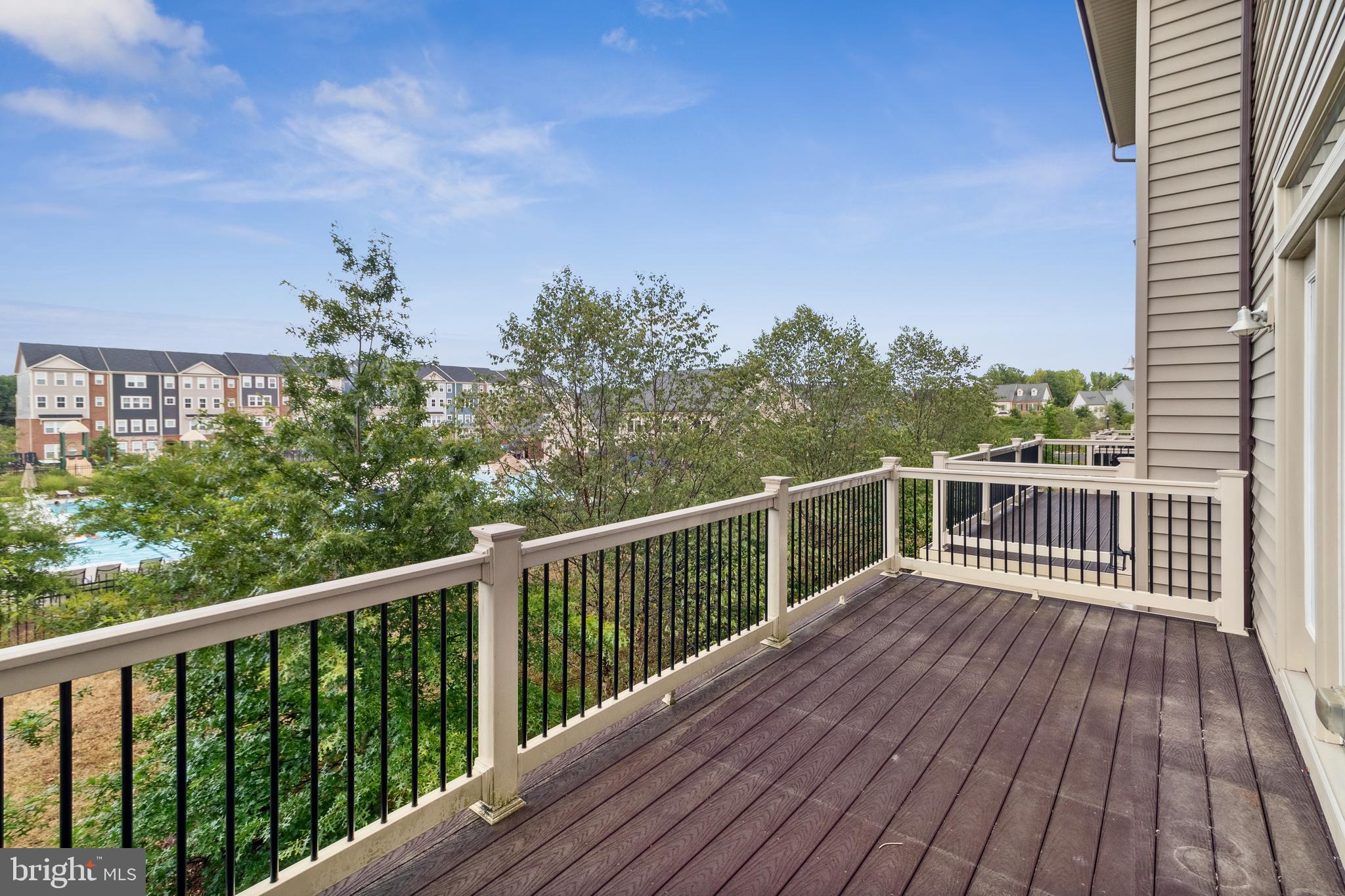 PARKSIDE - Residential