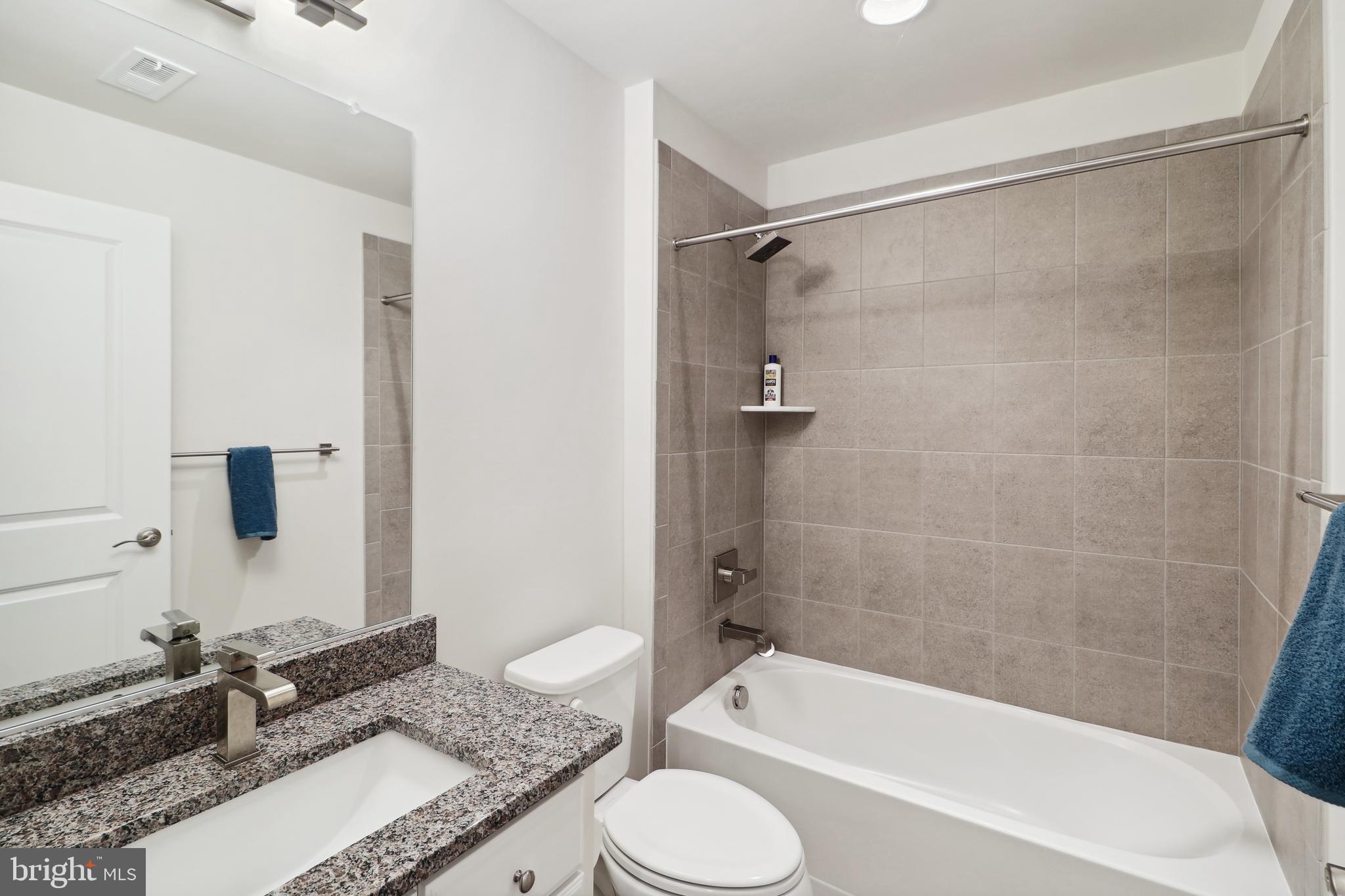 PARKSIDE - Residential