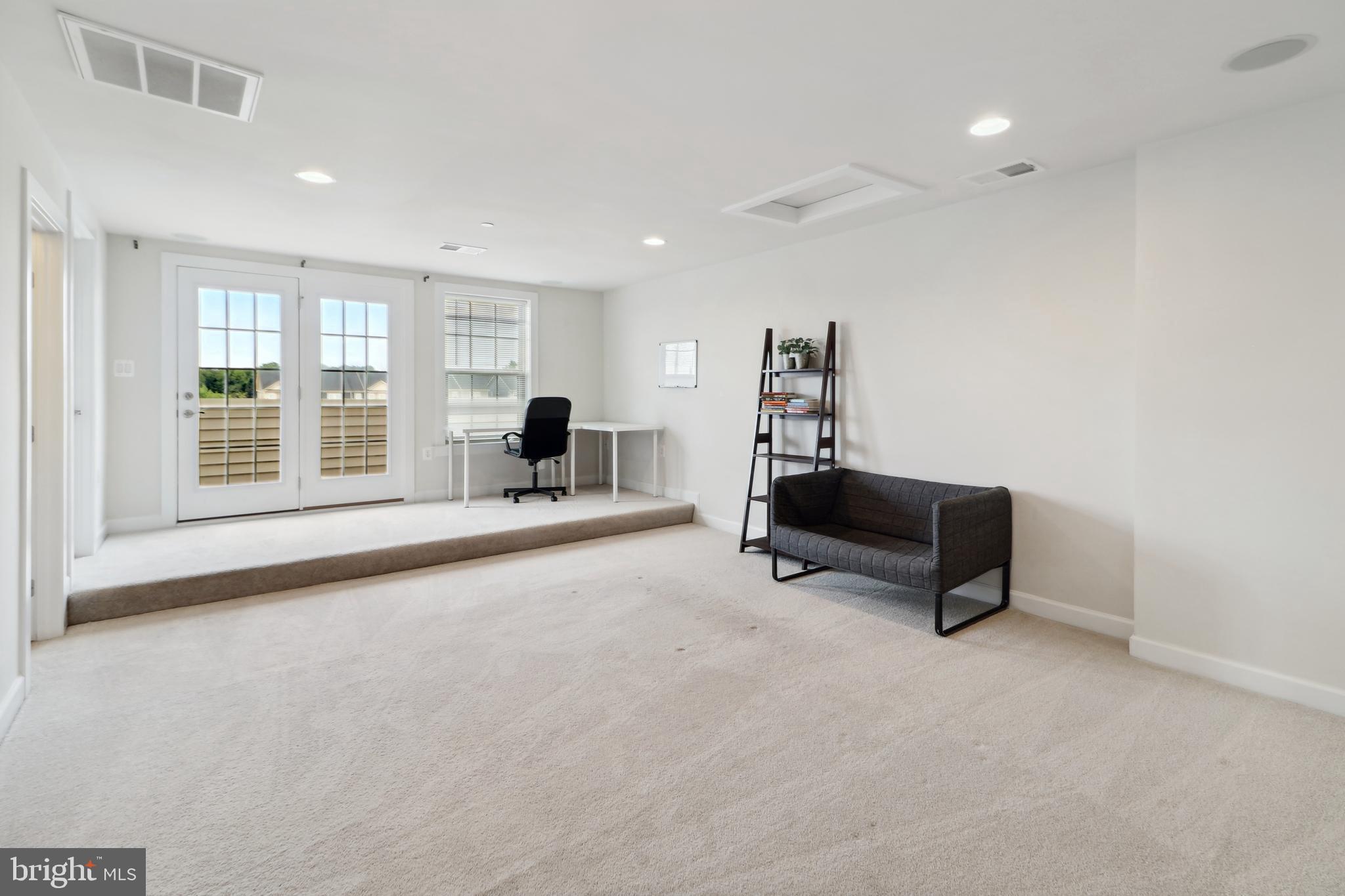 PARKSIDE - Residential