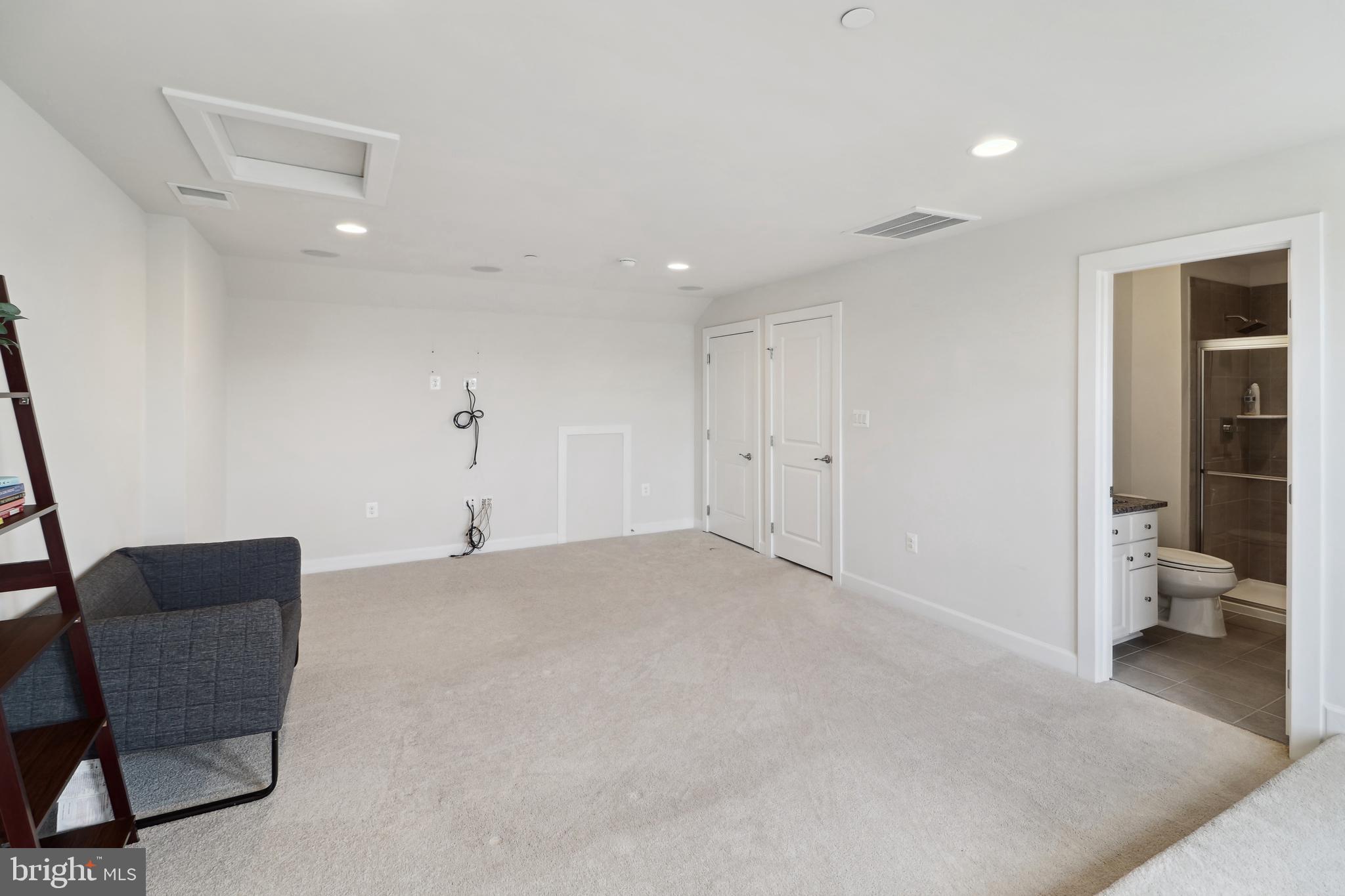 PARKSIDE - Residential