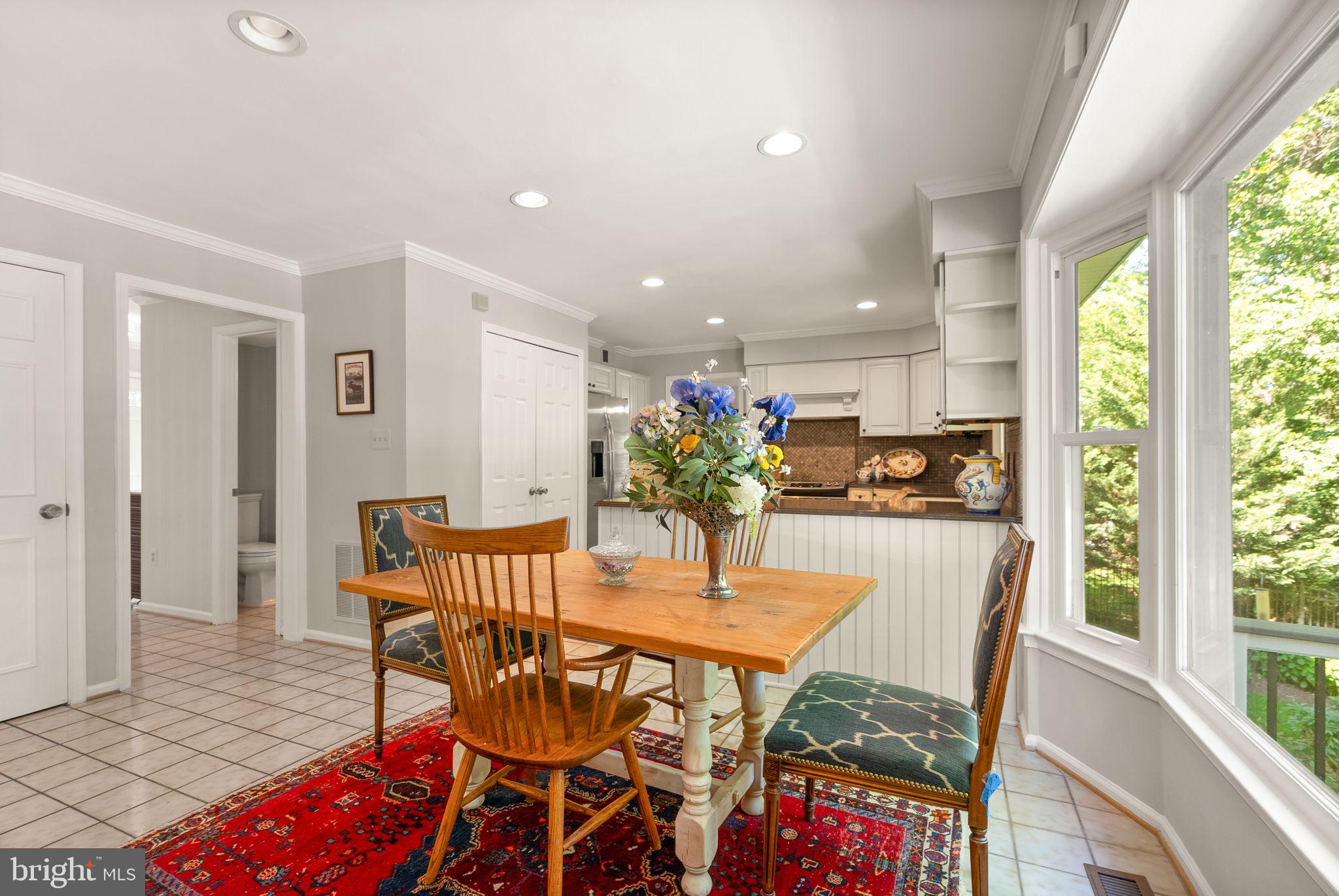 SHAKER WOODS - Residential