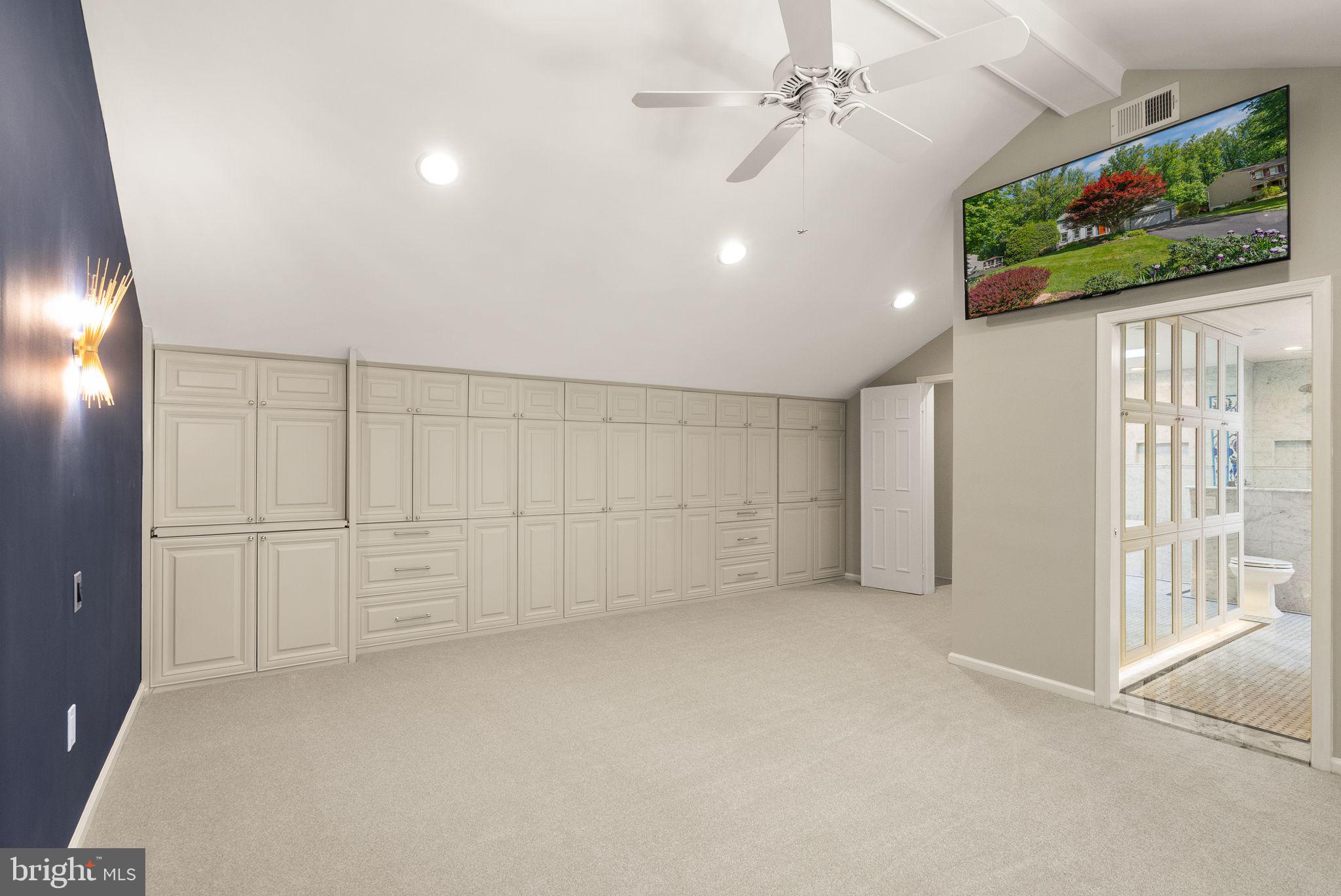 SHAKER WOODS - Residential