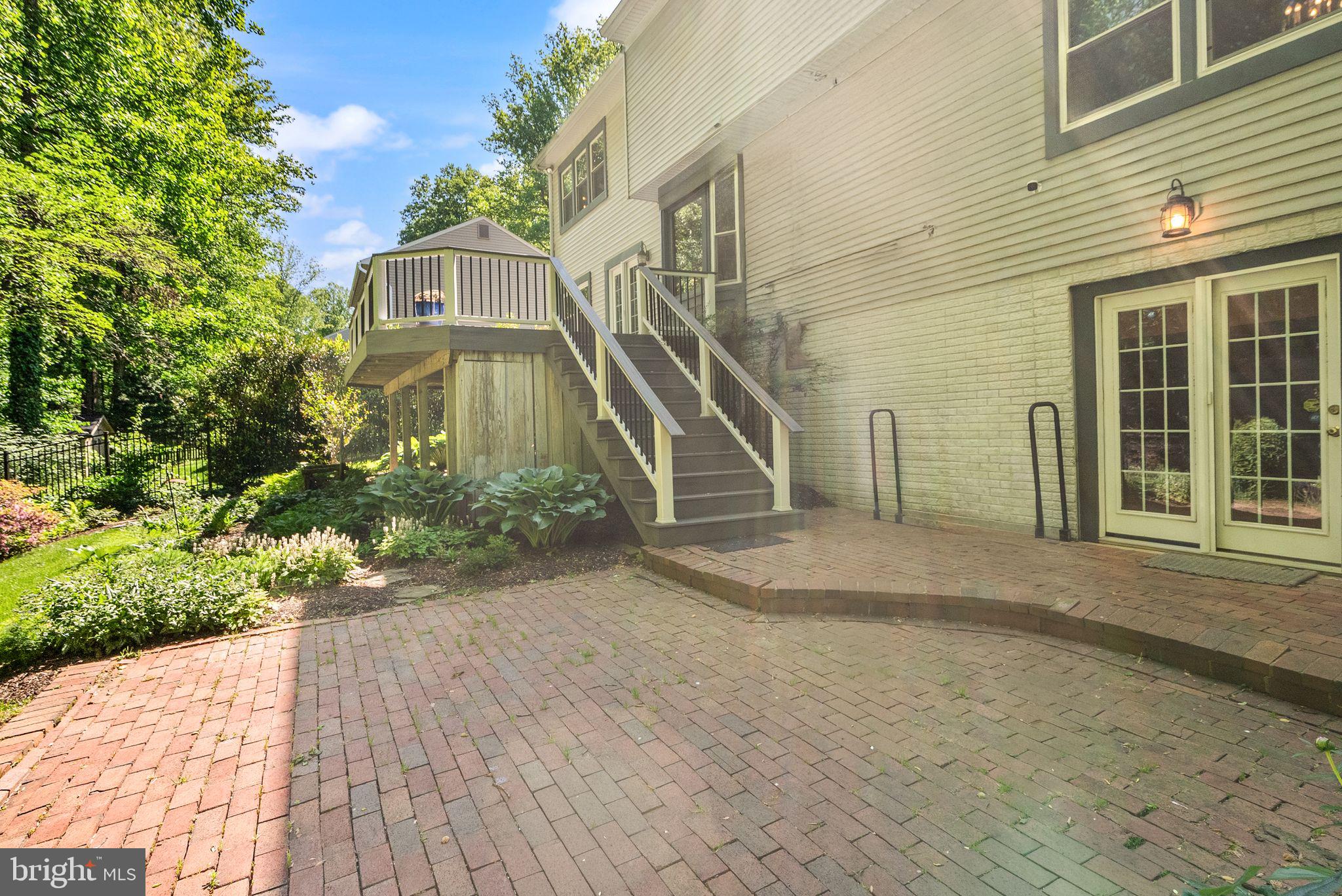 SHAKER WOODS - Residential