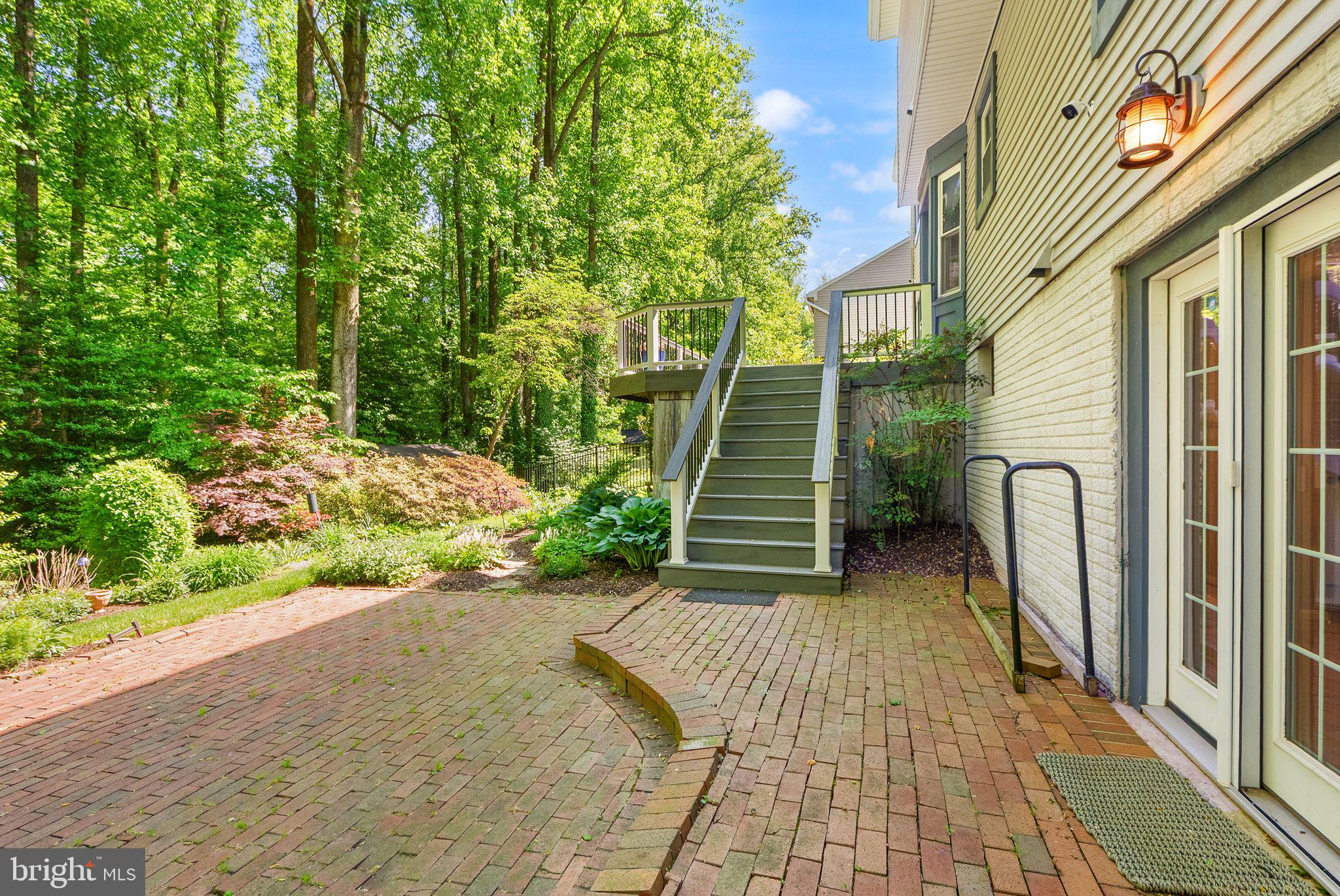 SHAKER WOODS - Residential
