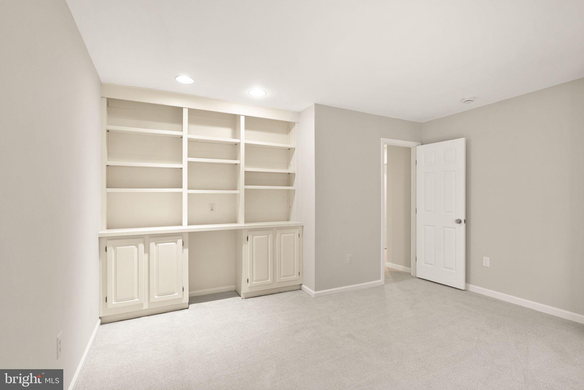 SHAKER WOODS - Residential