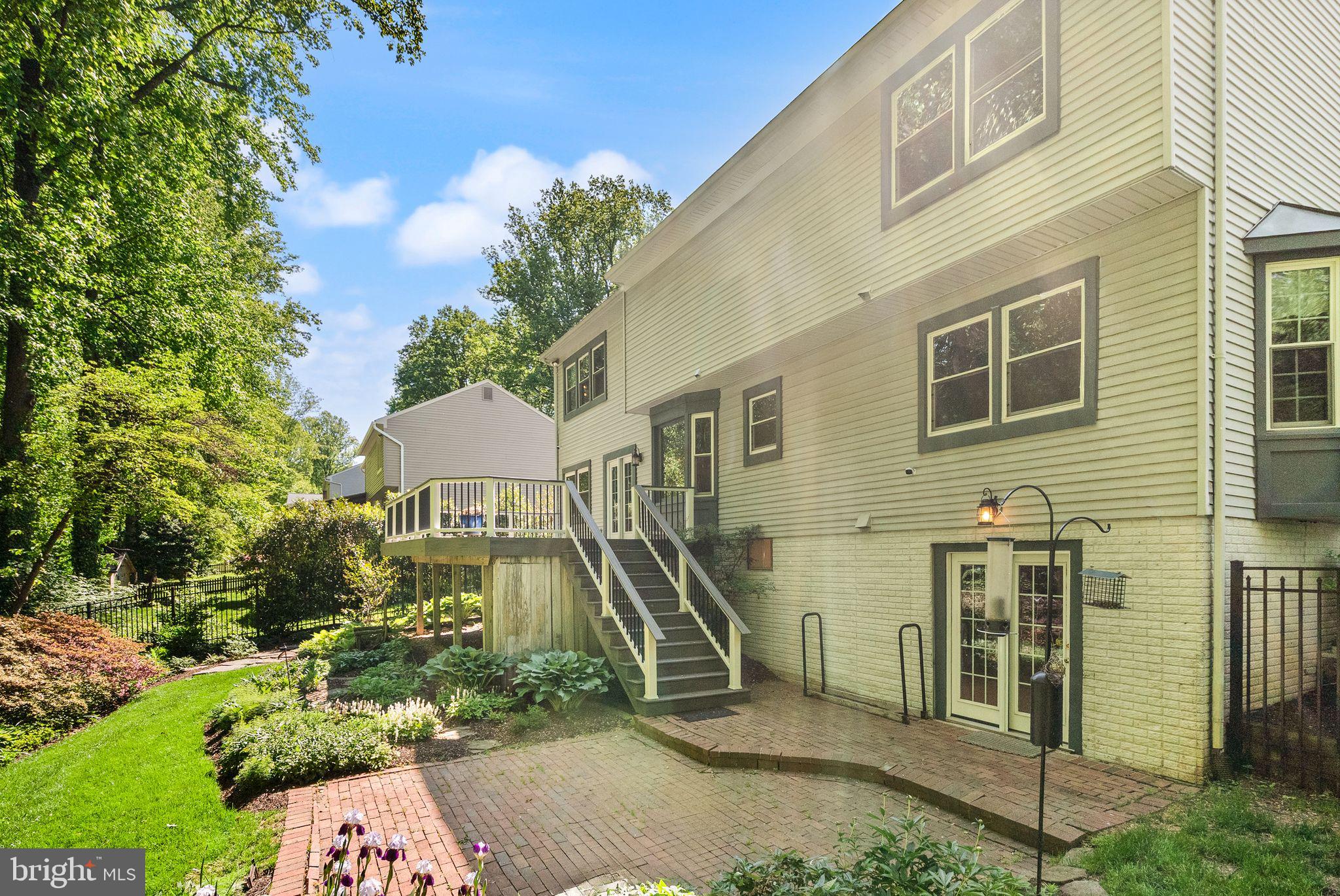 SHAKER WOODS - Residential