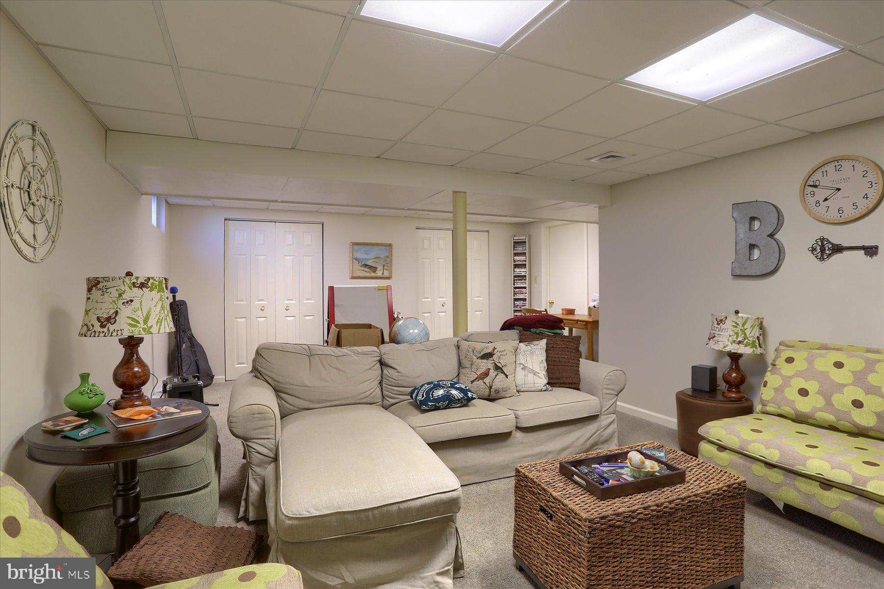 SPRING RUN MANOR - Residential