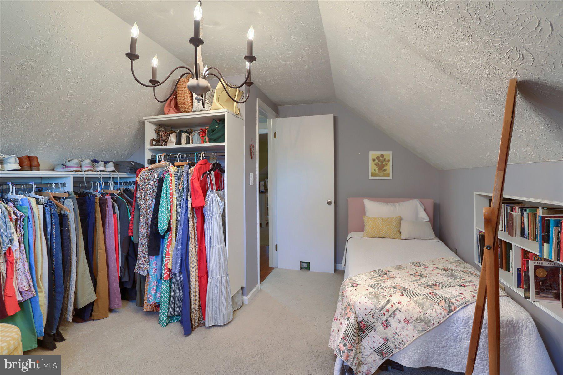 SPRING RUN MANOR - Residential