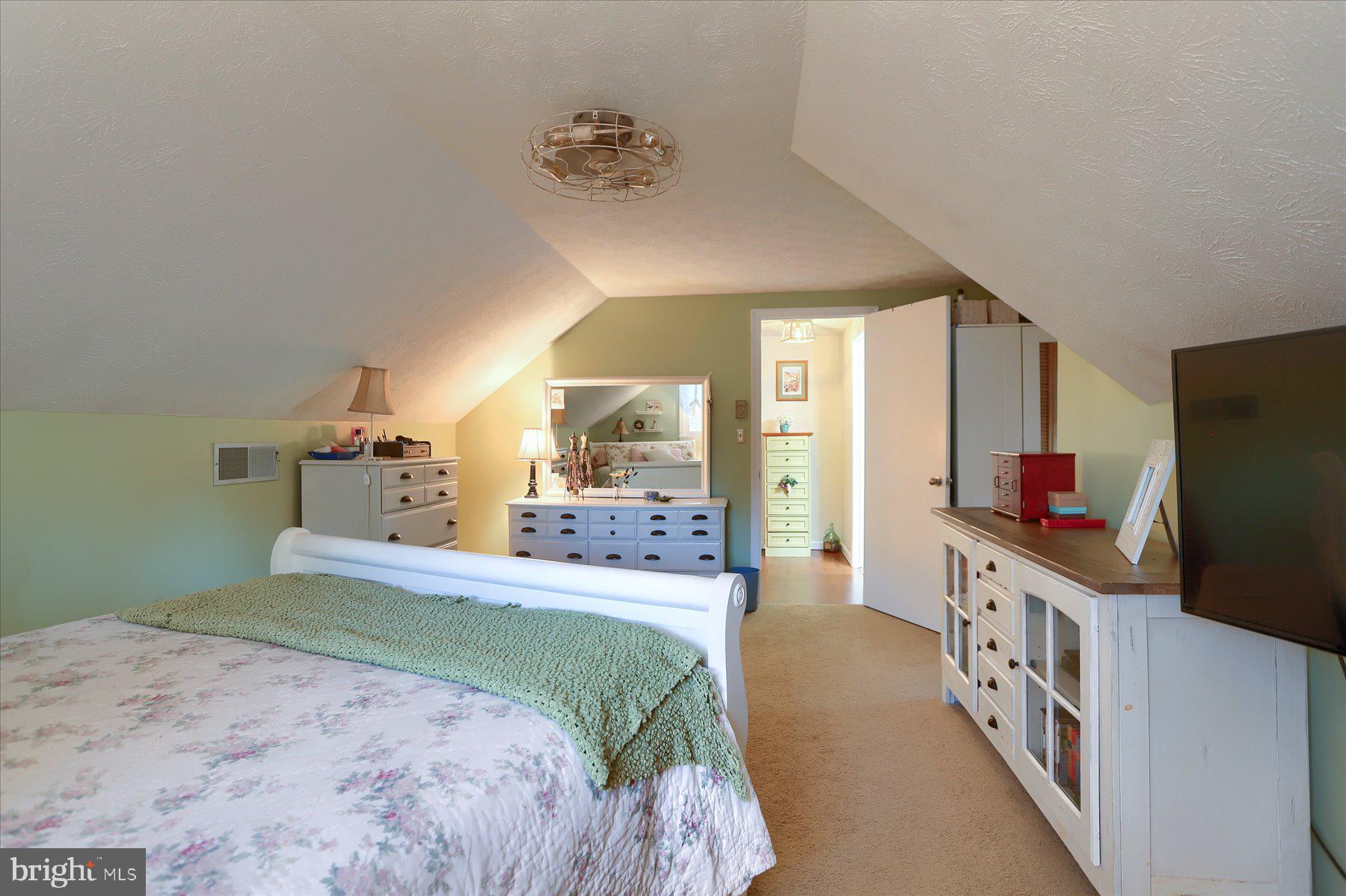 SPRING RUN MANOR - Residential