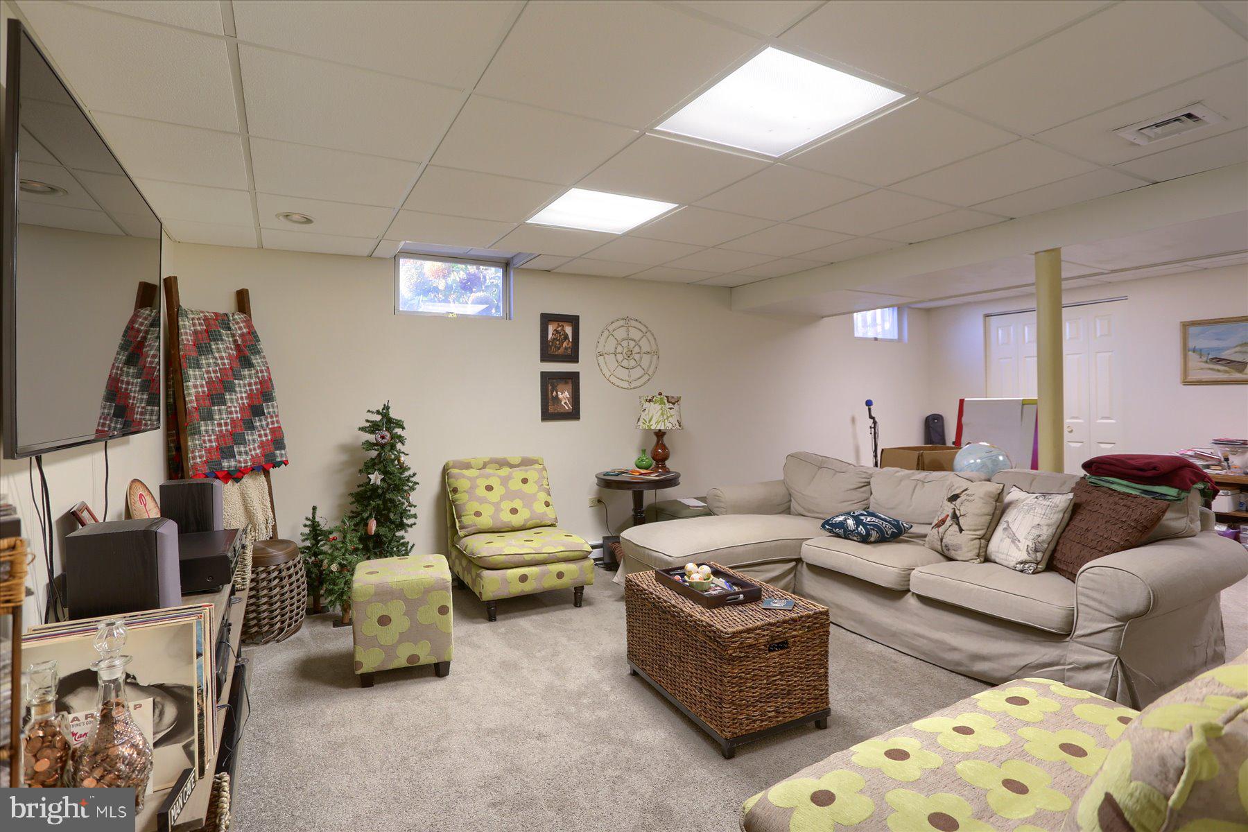 SPRING RUN MANOR - Residential