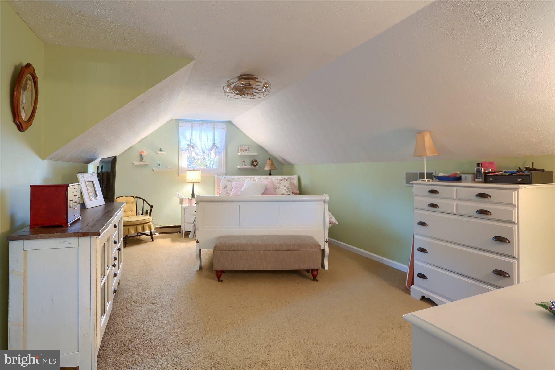 SPRING RUN MANOR - Residential