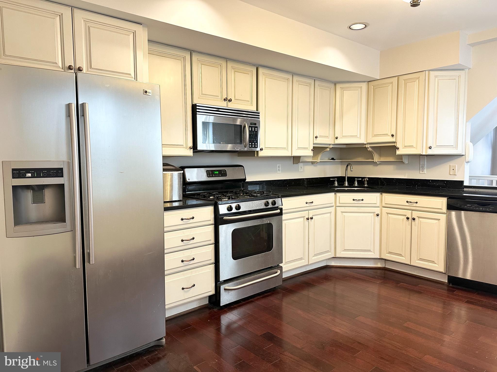 FEDERAL HILL HISTORIC DISTRICT - Residential Lease