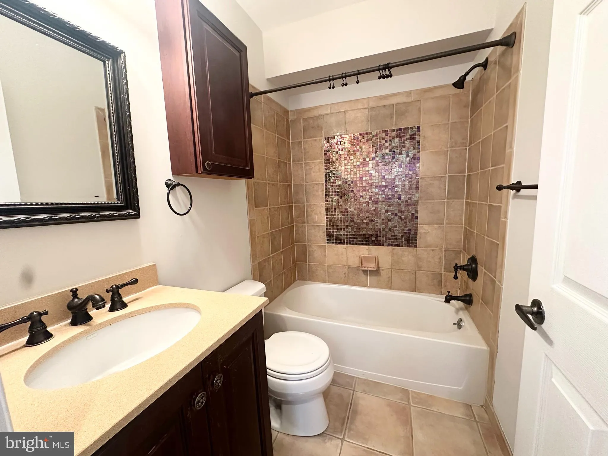 Baltimore, Maryland 21230, United States, 2 Bedrooms Bedrooms, ,2 BathroomsBathrooms,Residential,Pending,115101