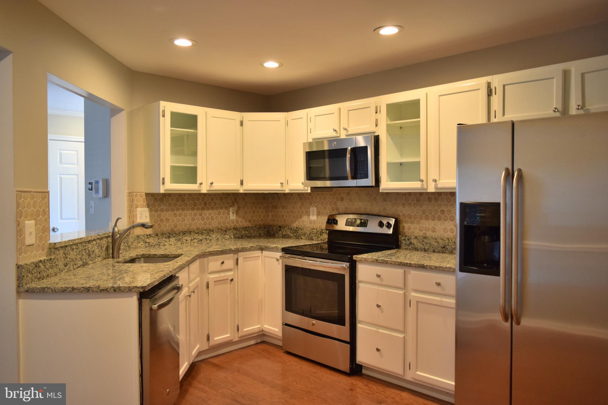 GABLES AT GUNSTON - Residential