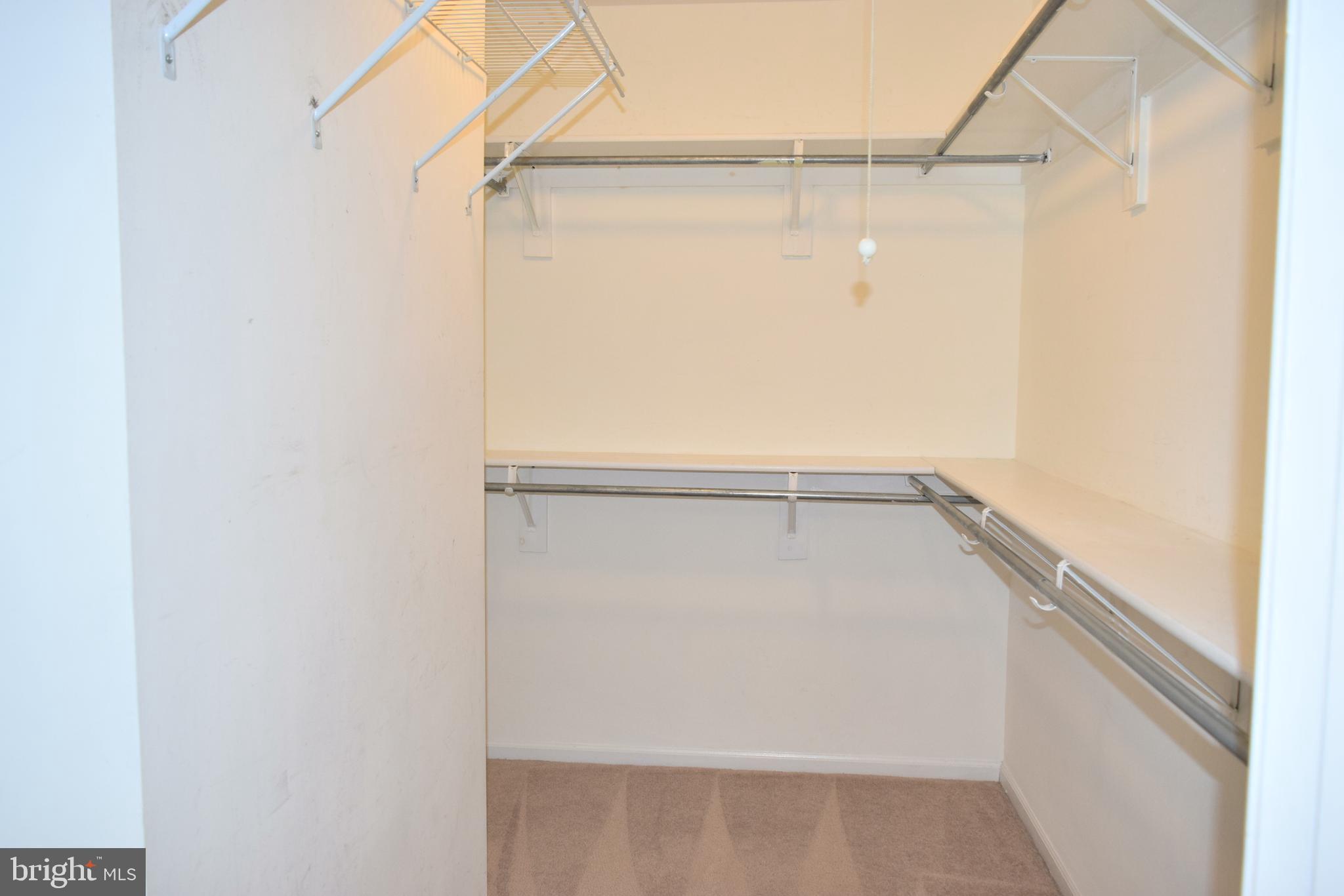 GABLES AT GUNSTON - Residential