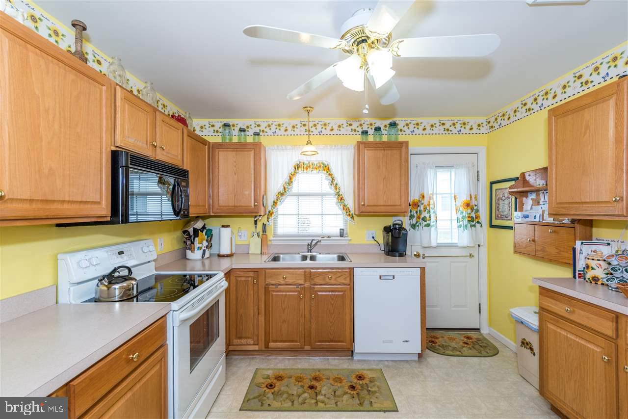 BROOKSTONE - Residential
