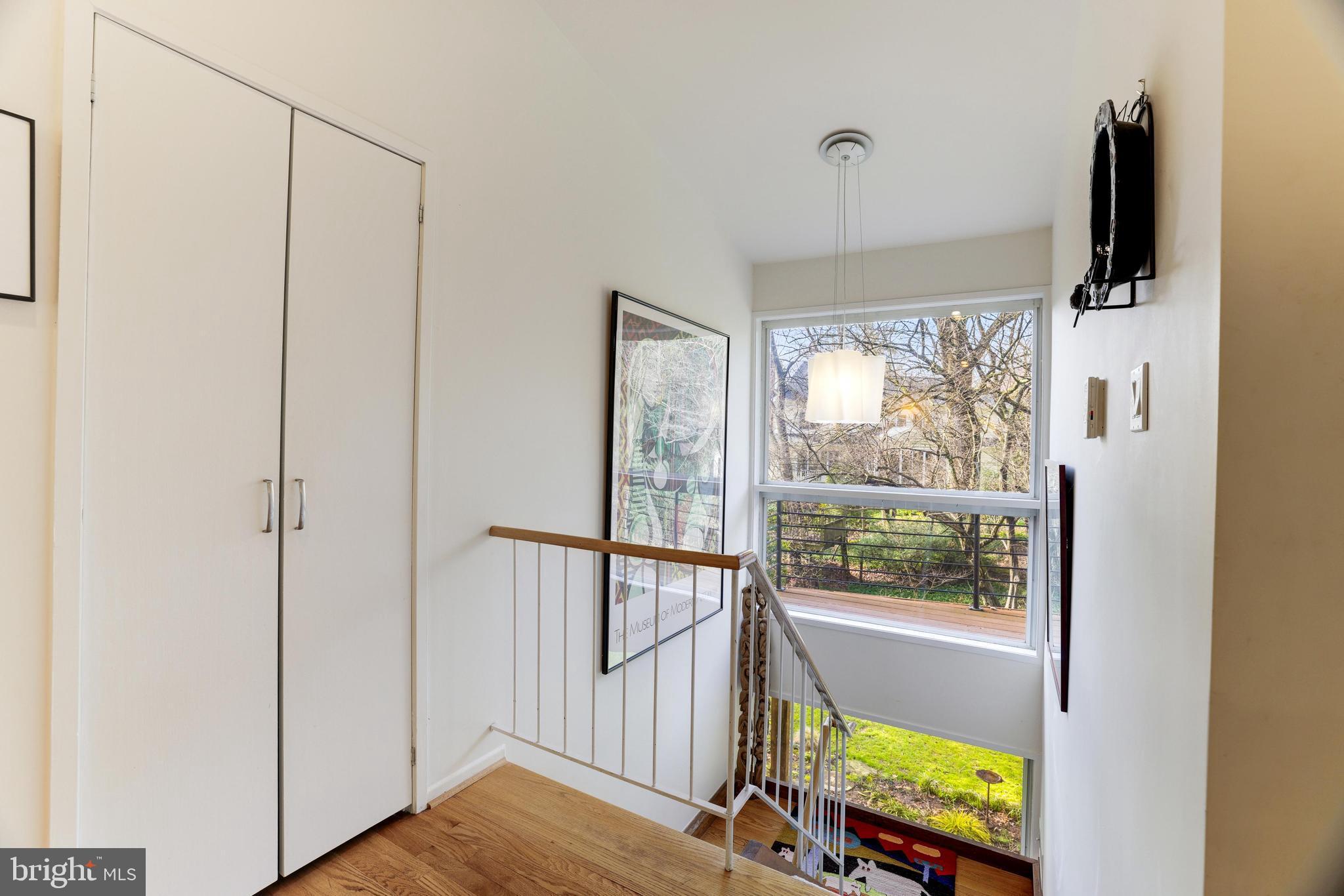 CARDEROCK SPRINGS - Residential