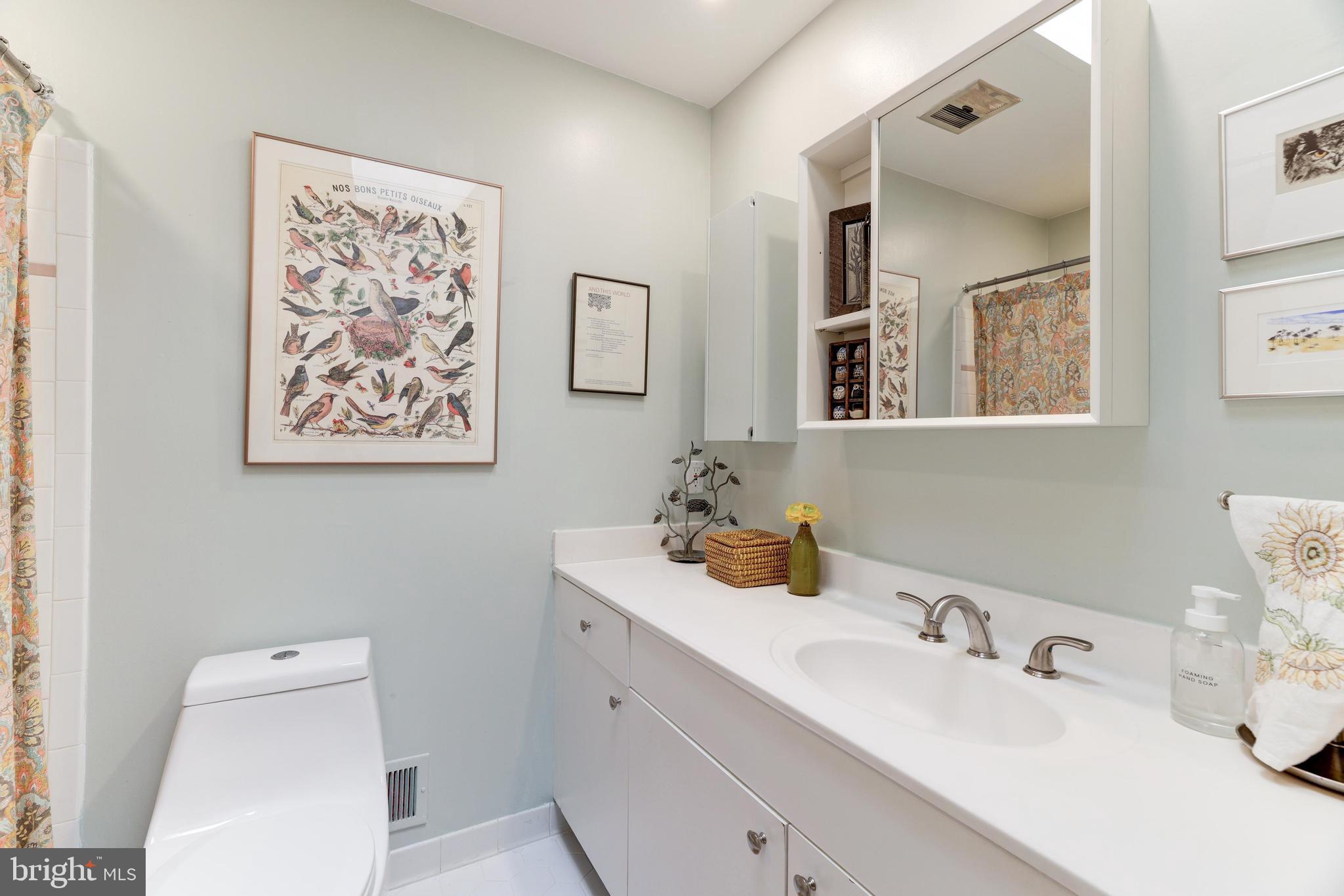 CARDEROCK SPRINGS - Residential