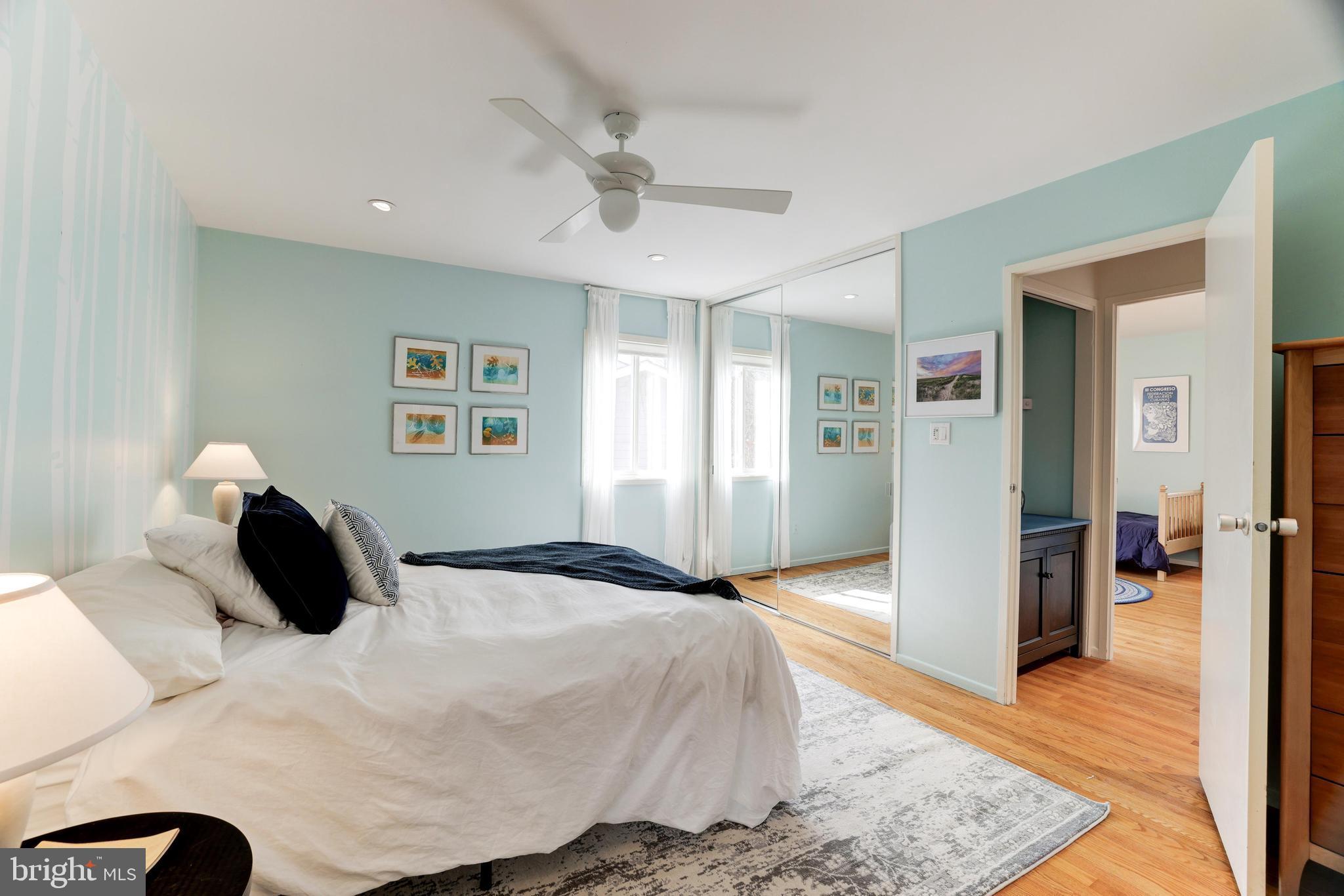 CARDEROCK SPRINGS - Residential