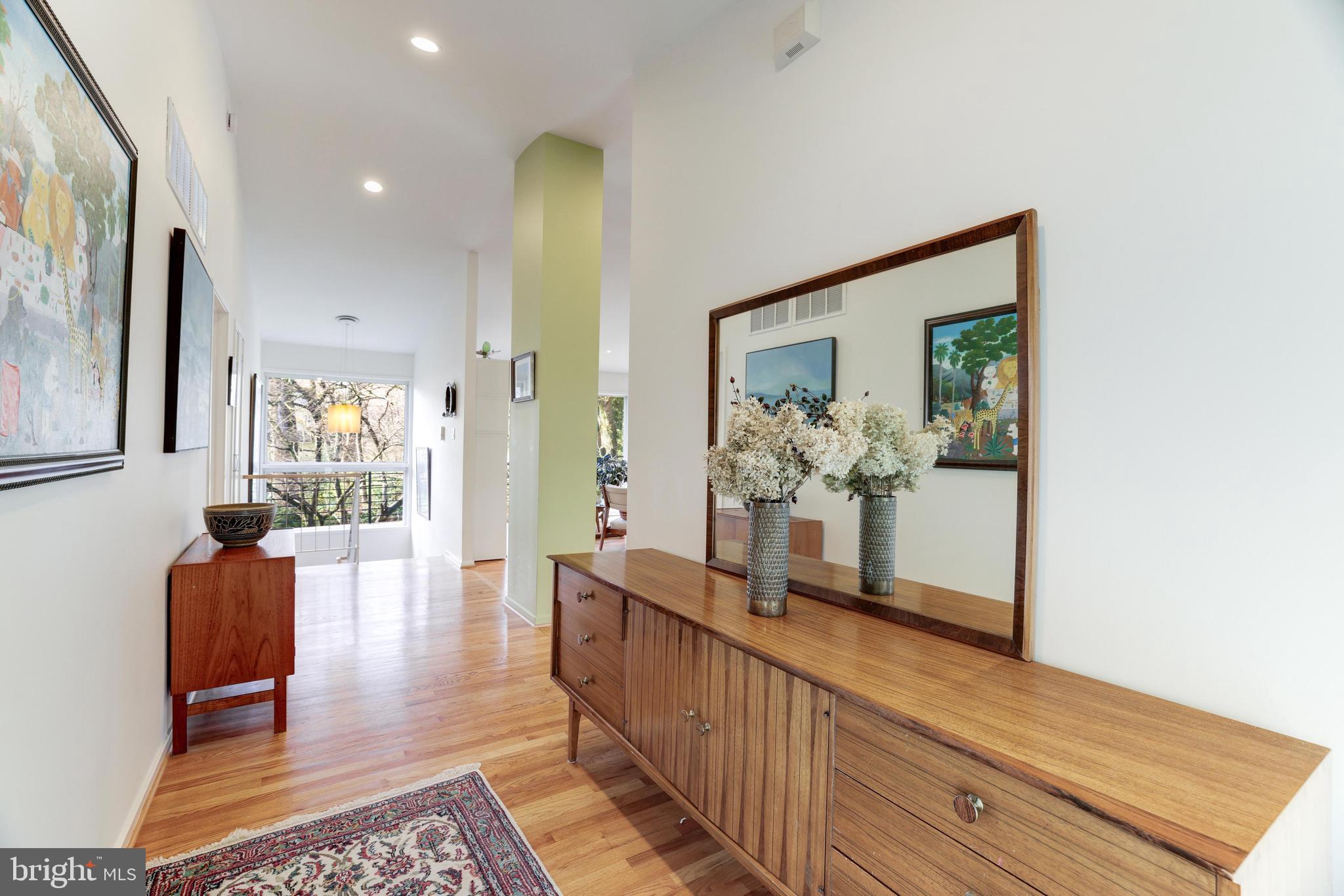 CARDEROCK SPRINGS - Residential