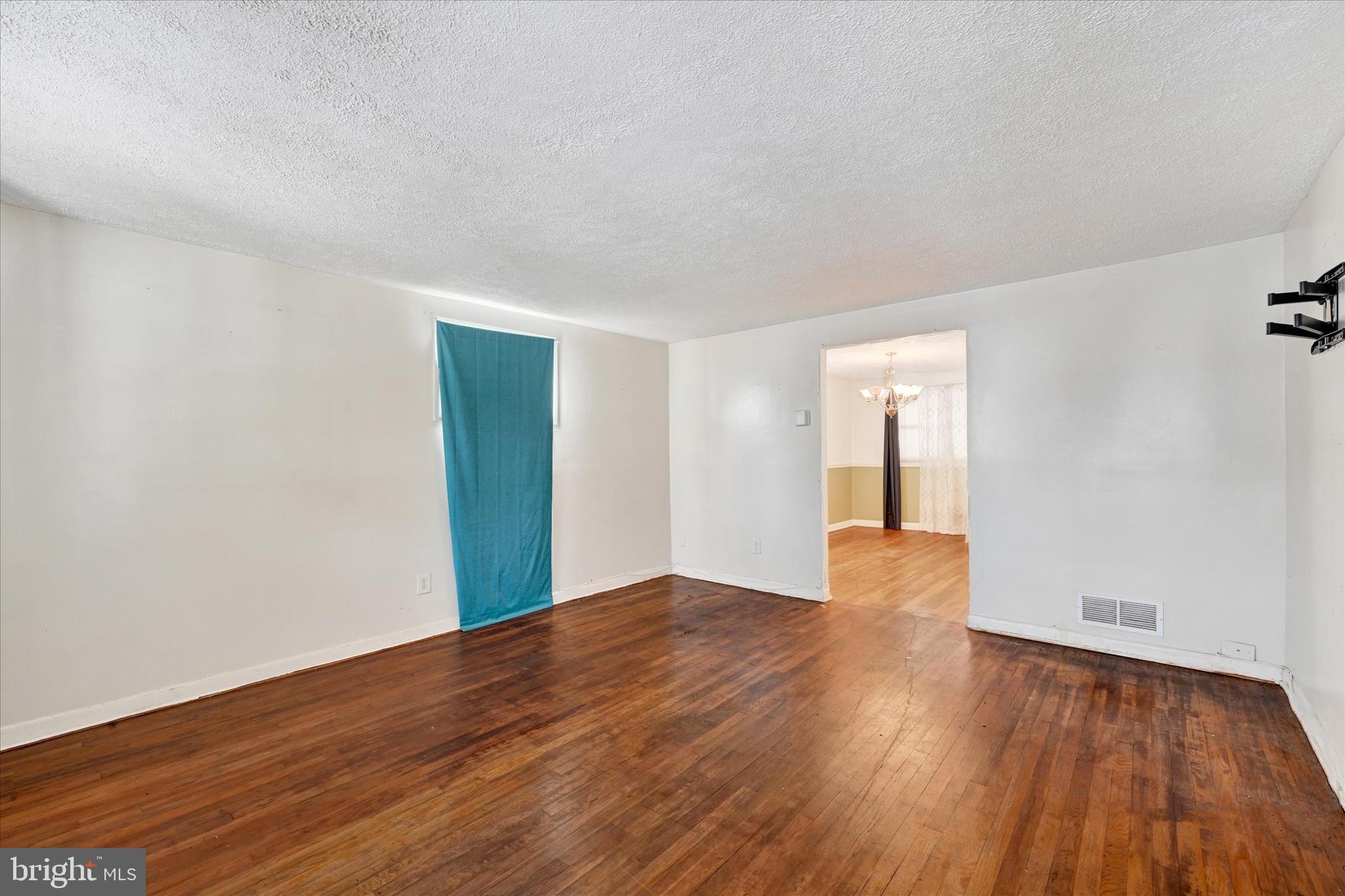 EASTFIELD - Residential