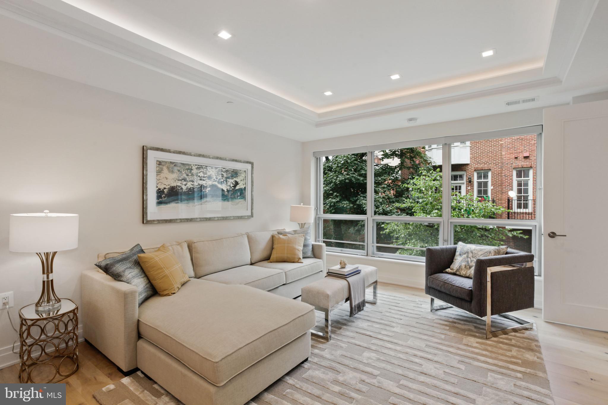 THE LAUREN - Residential