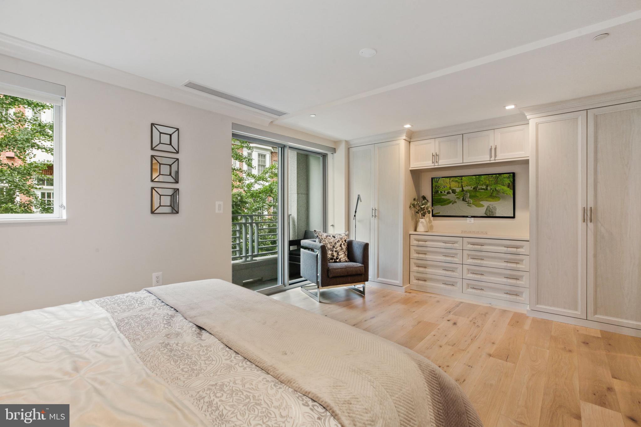 THE LAUREN - Residential