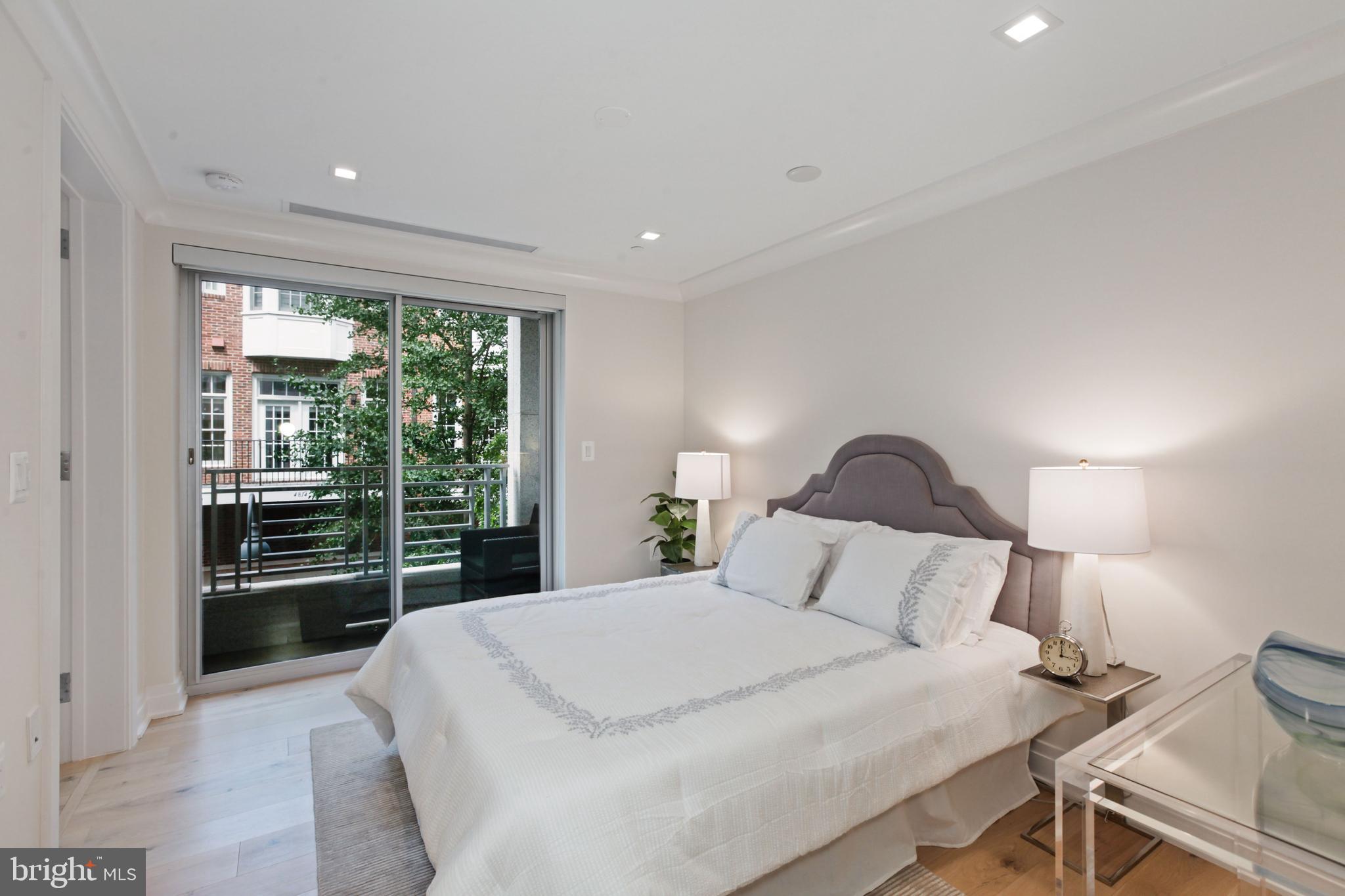 THE LAUREN - Residential