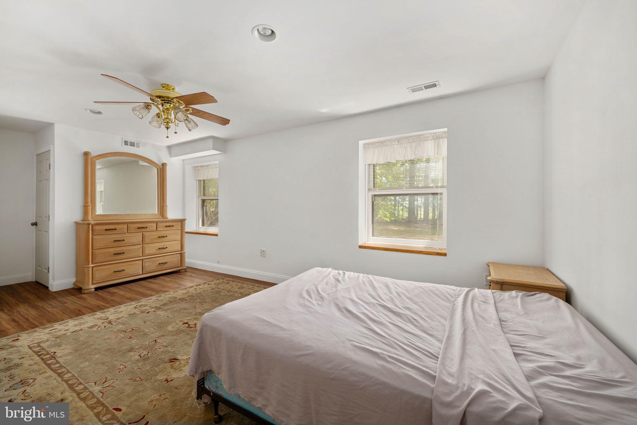 ALUM SPRING EAST - Residential