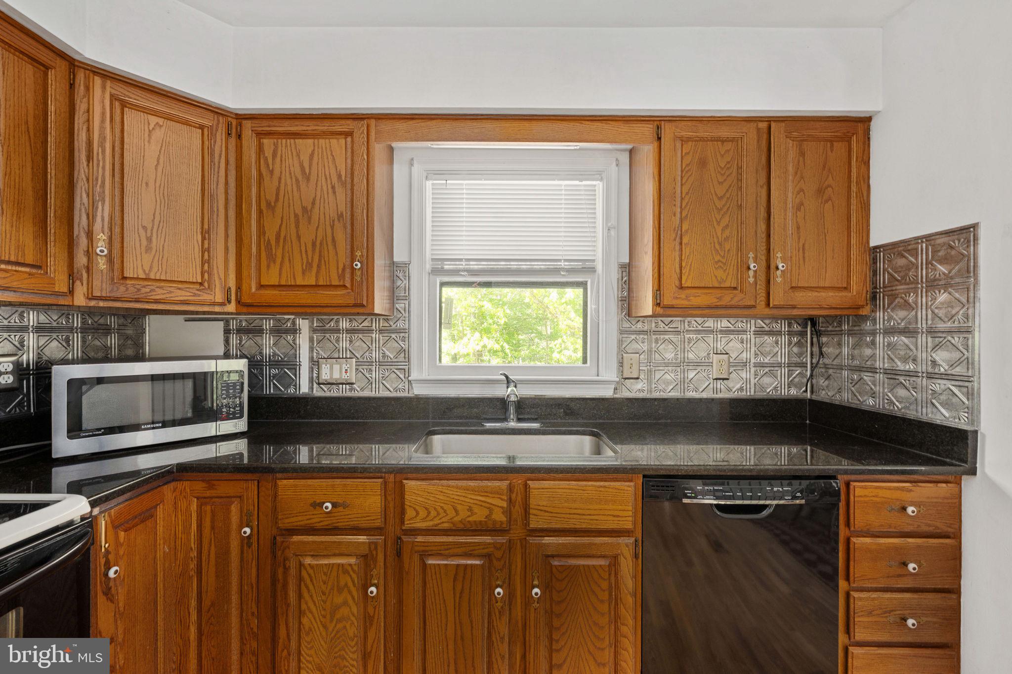 ALUM SPRING EAST - Residential