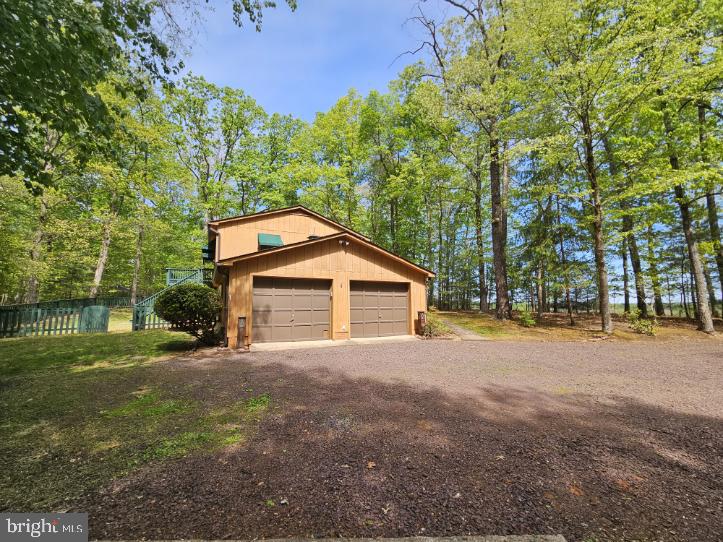 ALUM SPRING EAST - Residential