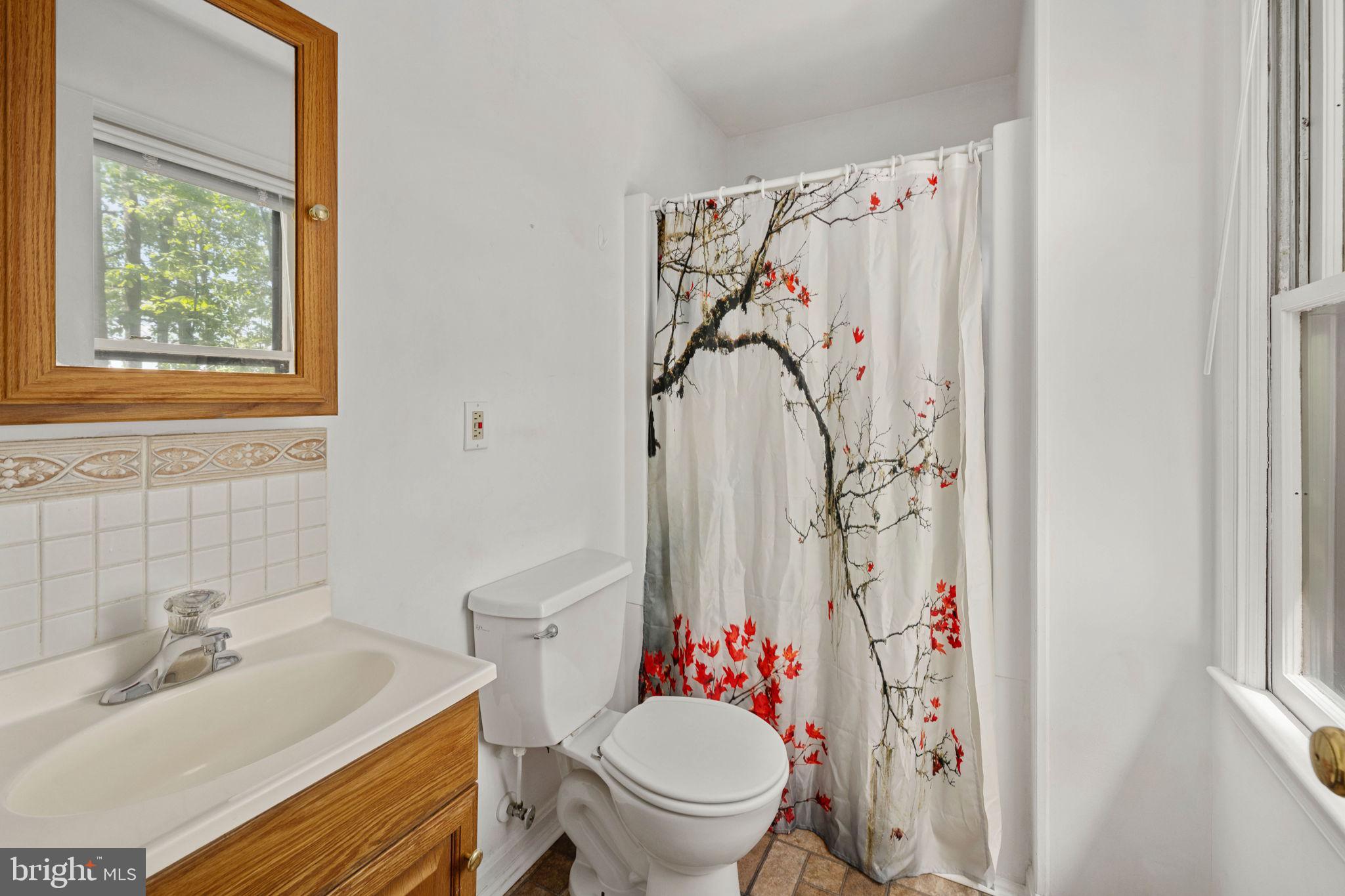 ALUM SPRING EAST - Residential