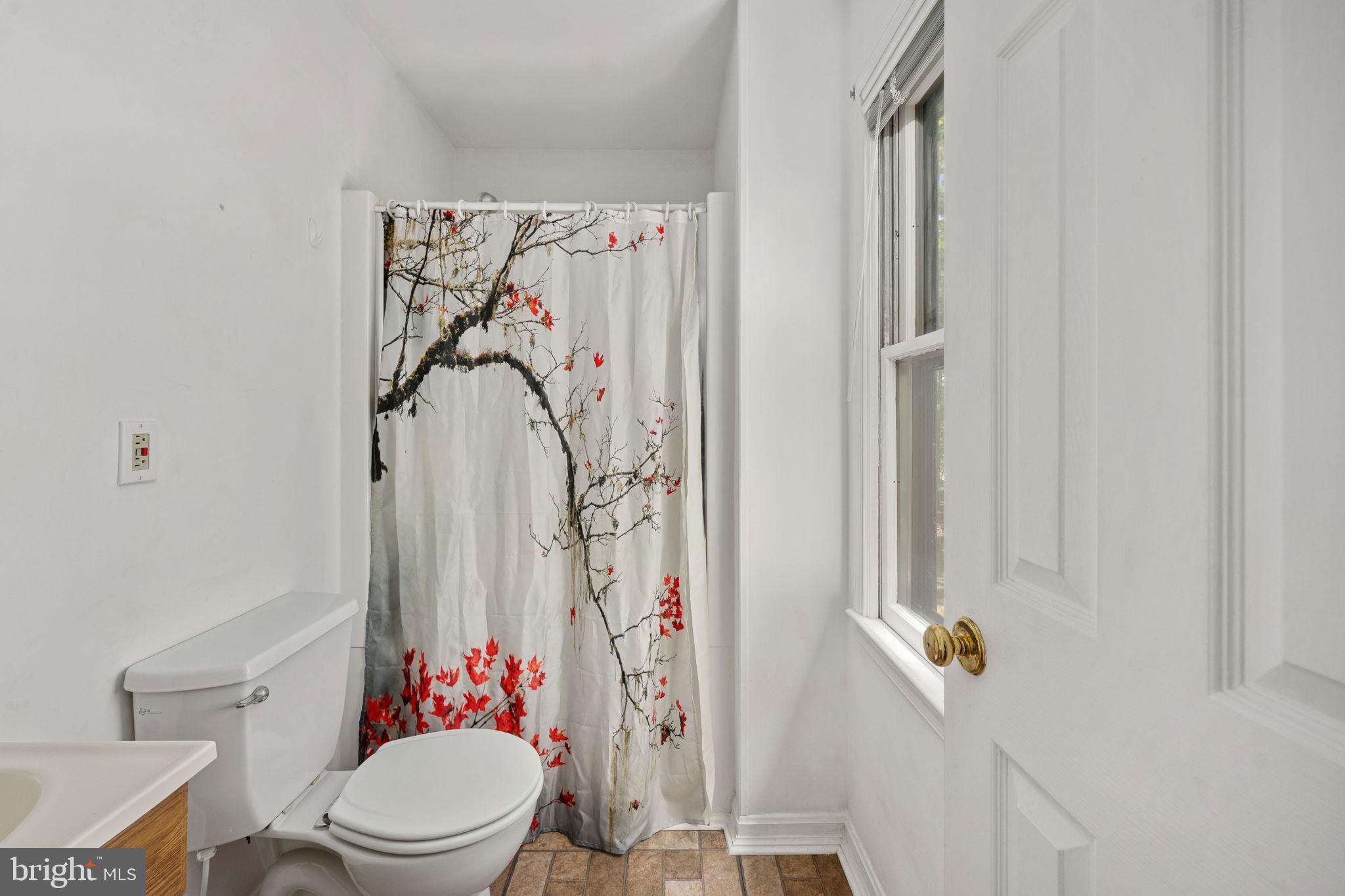 ALUM SPRING EAST - Residential