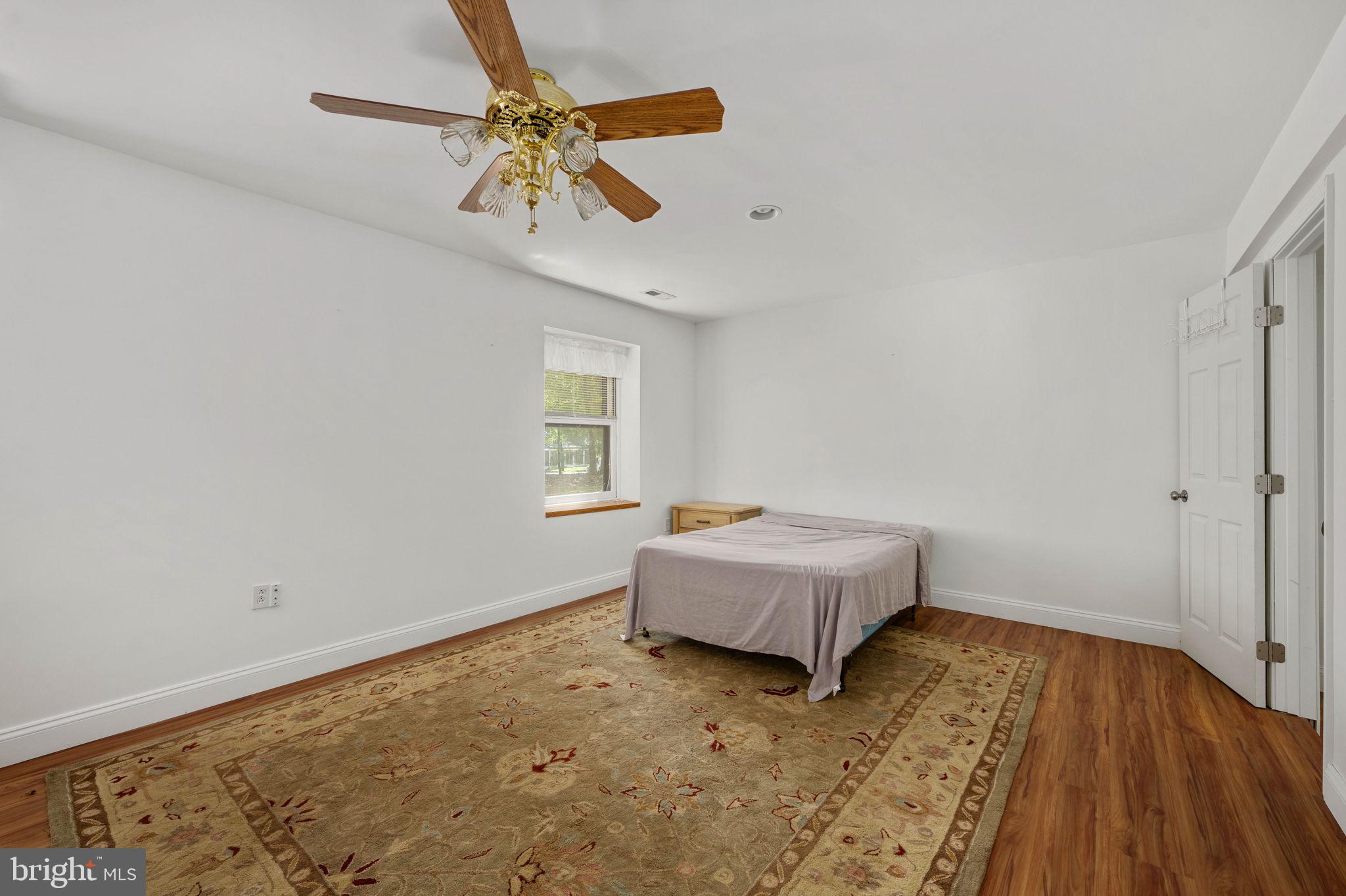 ALUM SPRING EAST - Residential