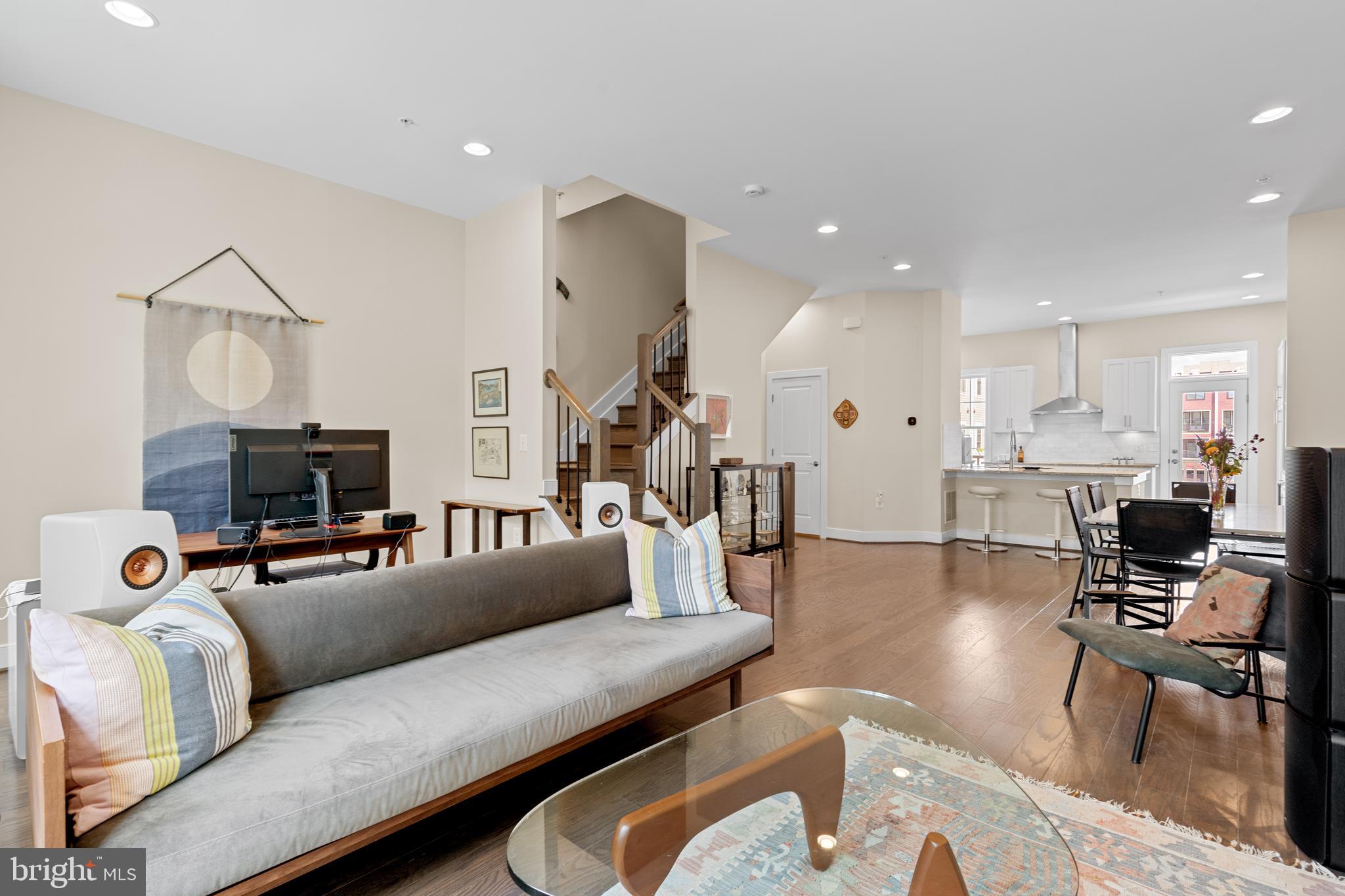 POTOMAC YARD - Residential