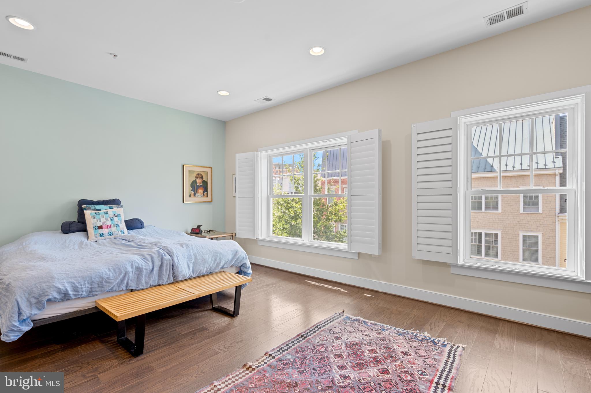 POTOMAC YARD - Residential