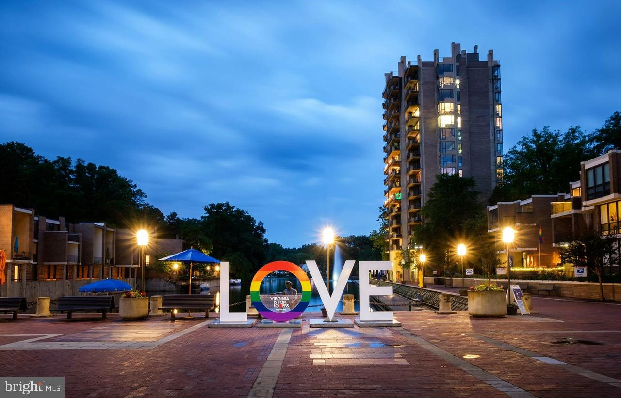 STRATFORD CONDOMINIUMS - Residential