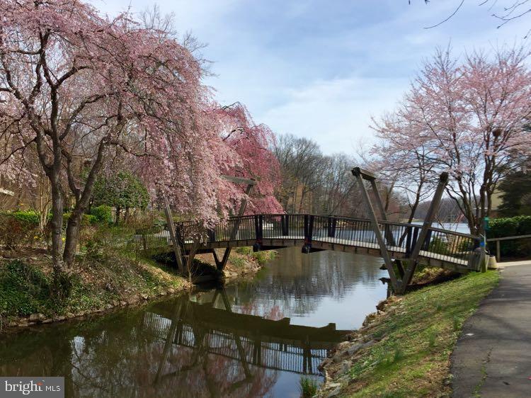 STRATFORD CONDOMINIUMS - Residential
